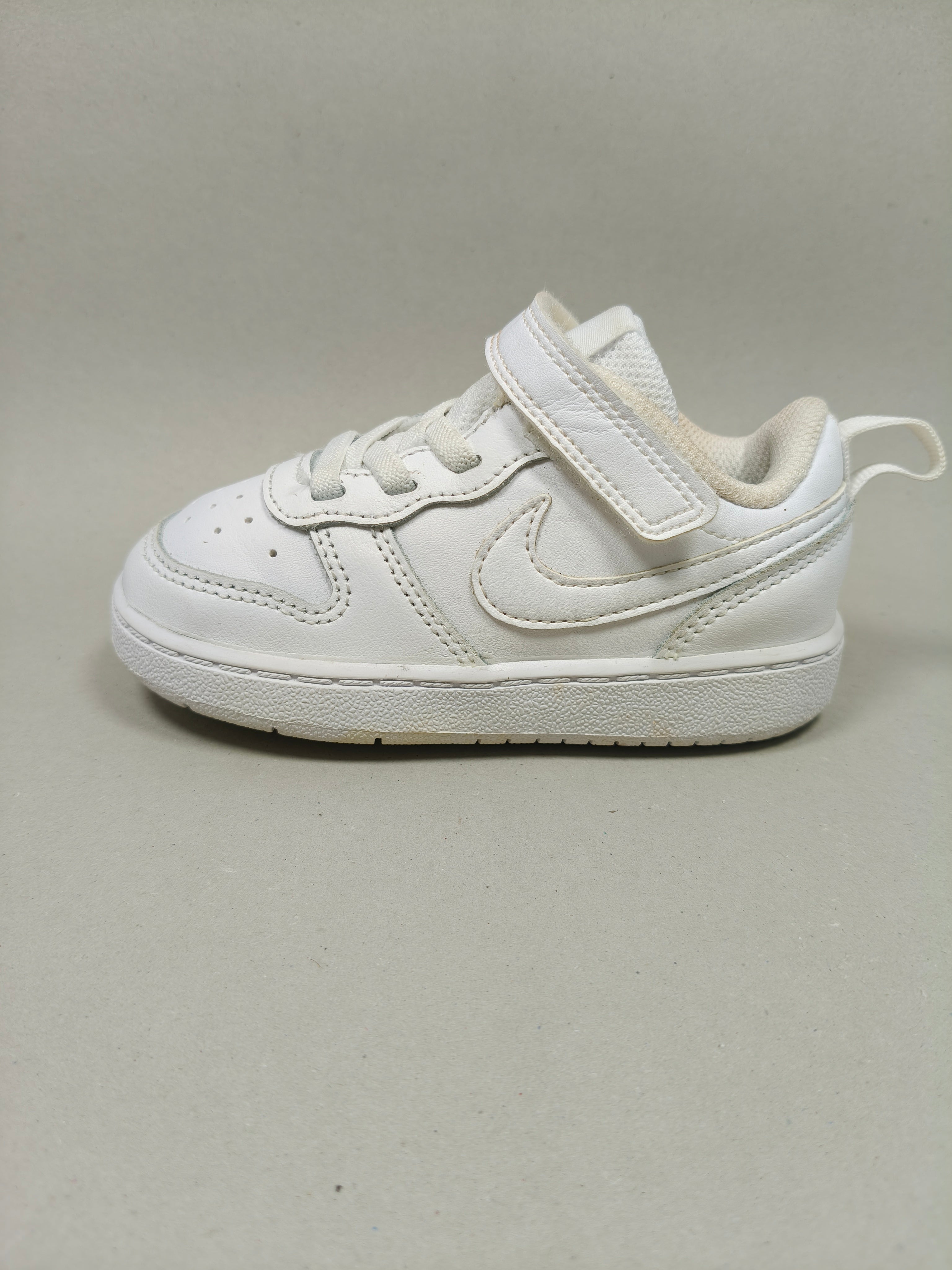 Nike Court Borough . Size : EUR  23 | Premium
