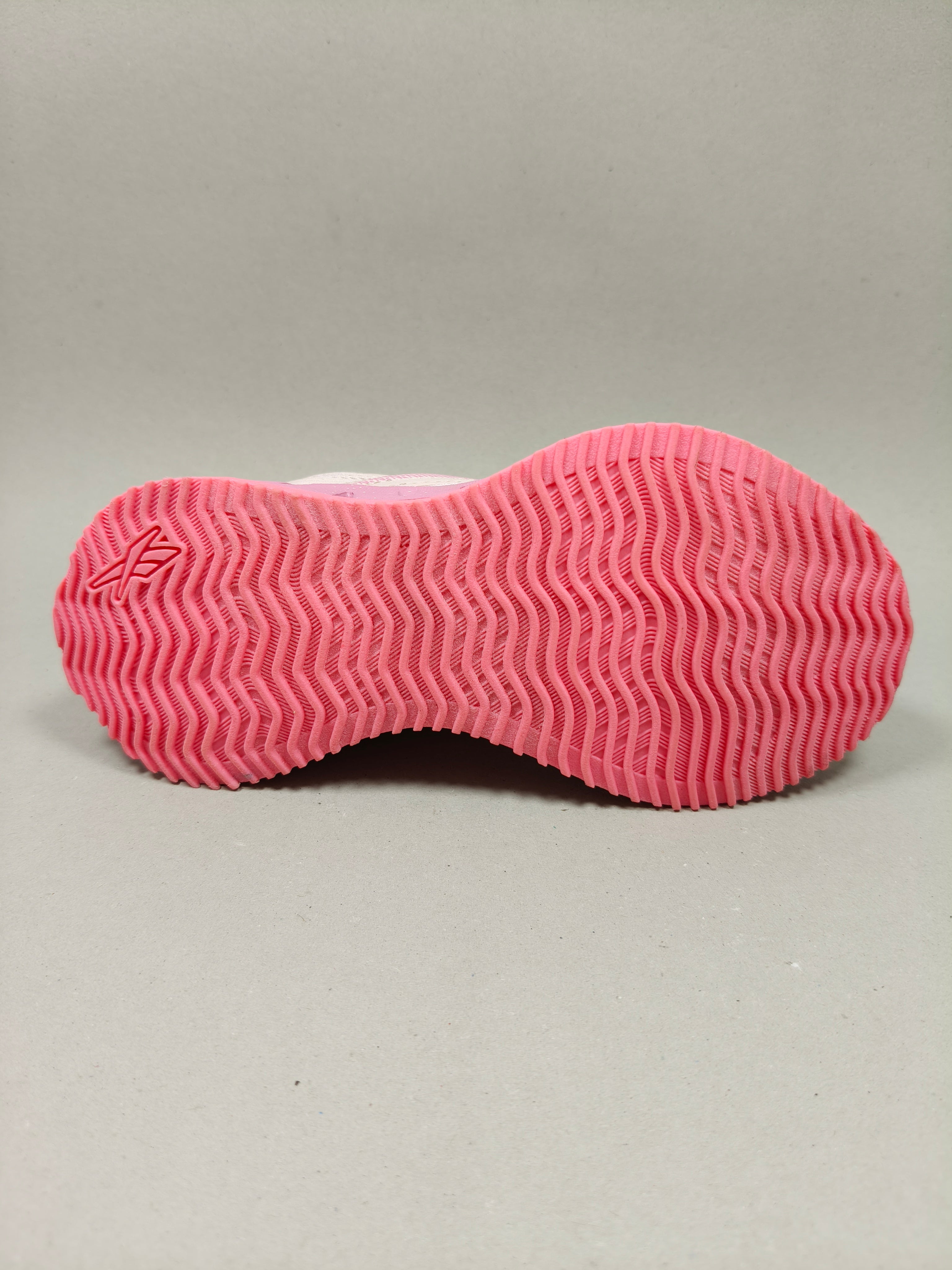 Reebok Zig Vector . Size  : EUR  26 | Premium+