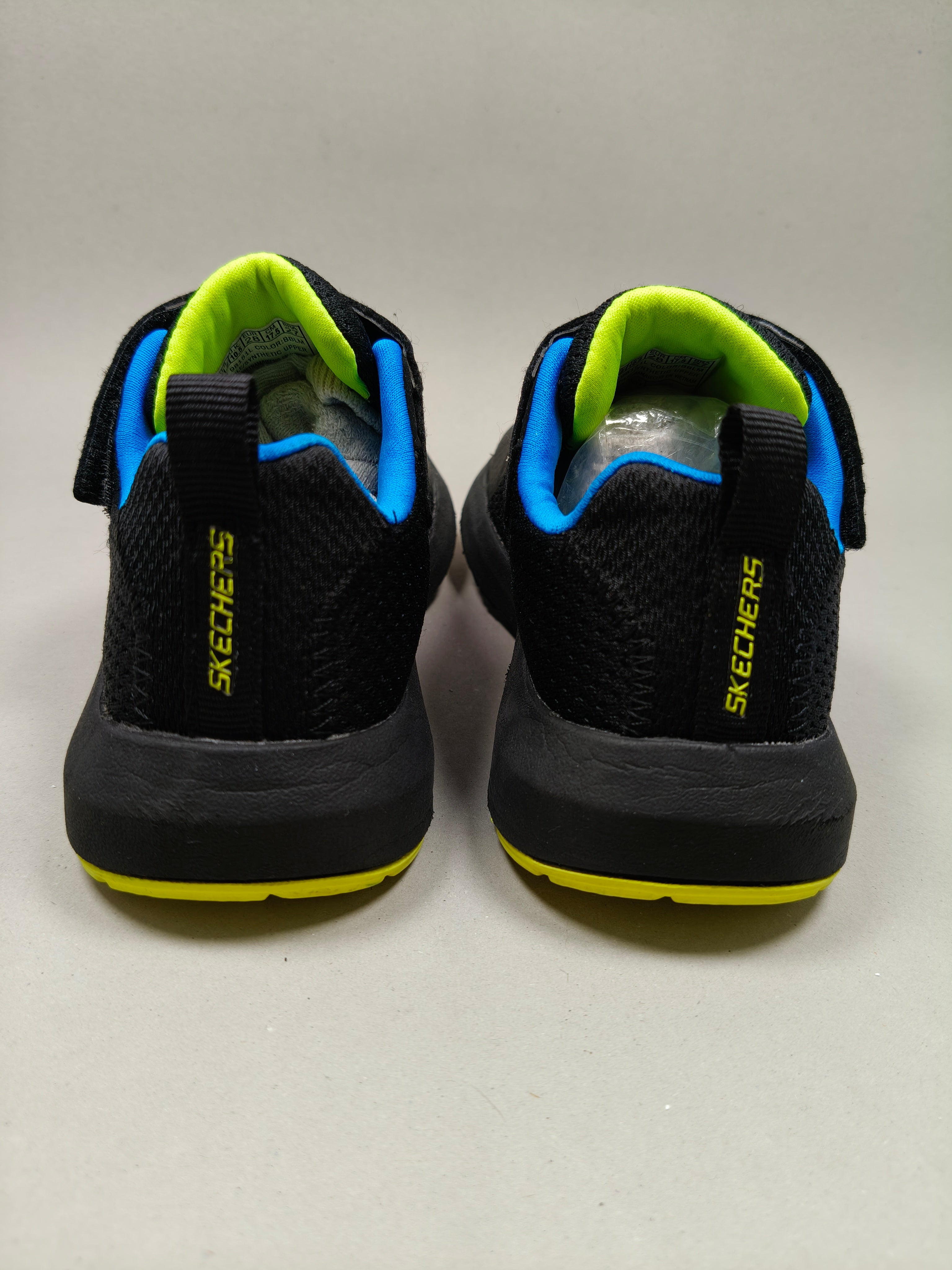 Skechers Dynamic Tread . Size : EUR  28 | Premium