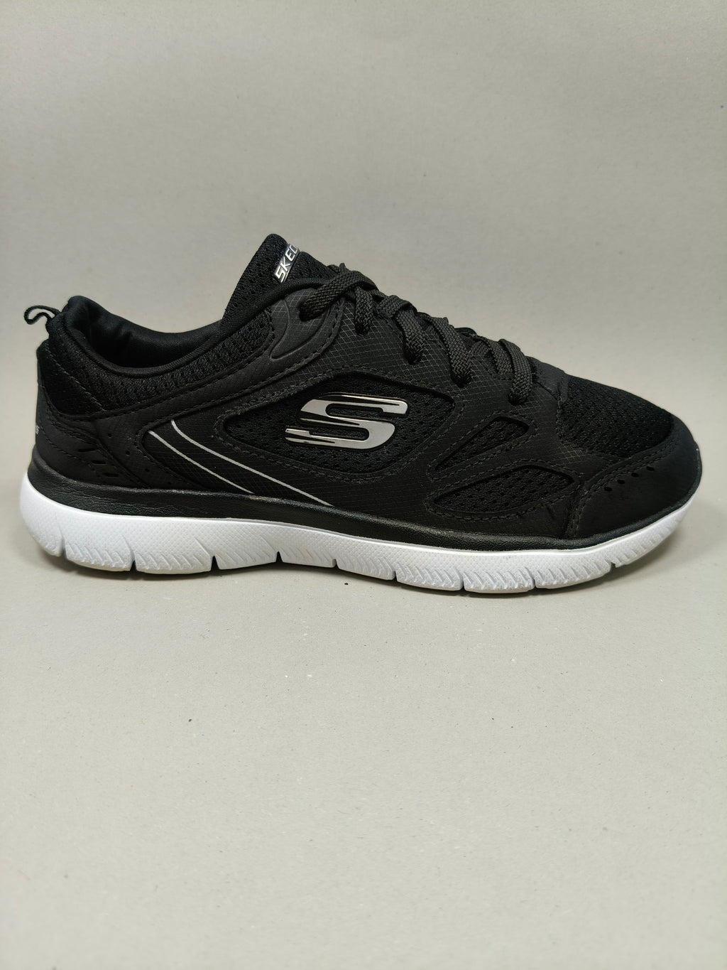 Skechers Summits . Size : EUR  36 | Premium