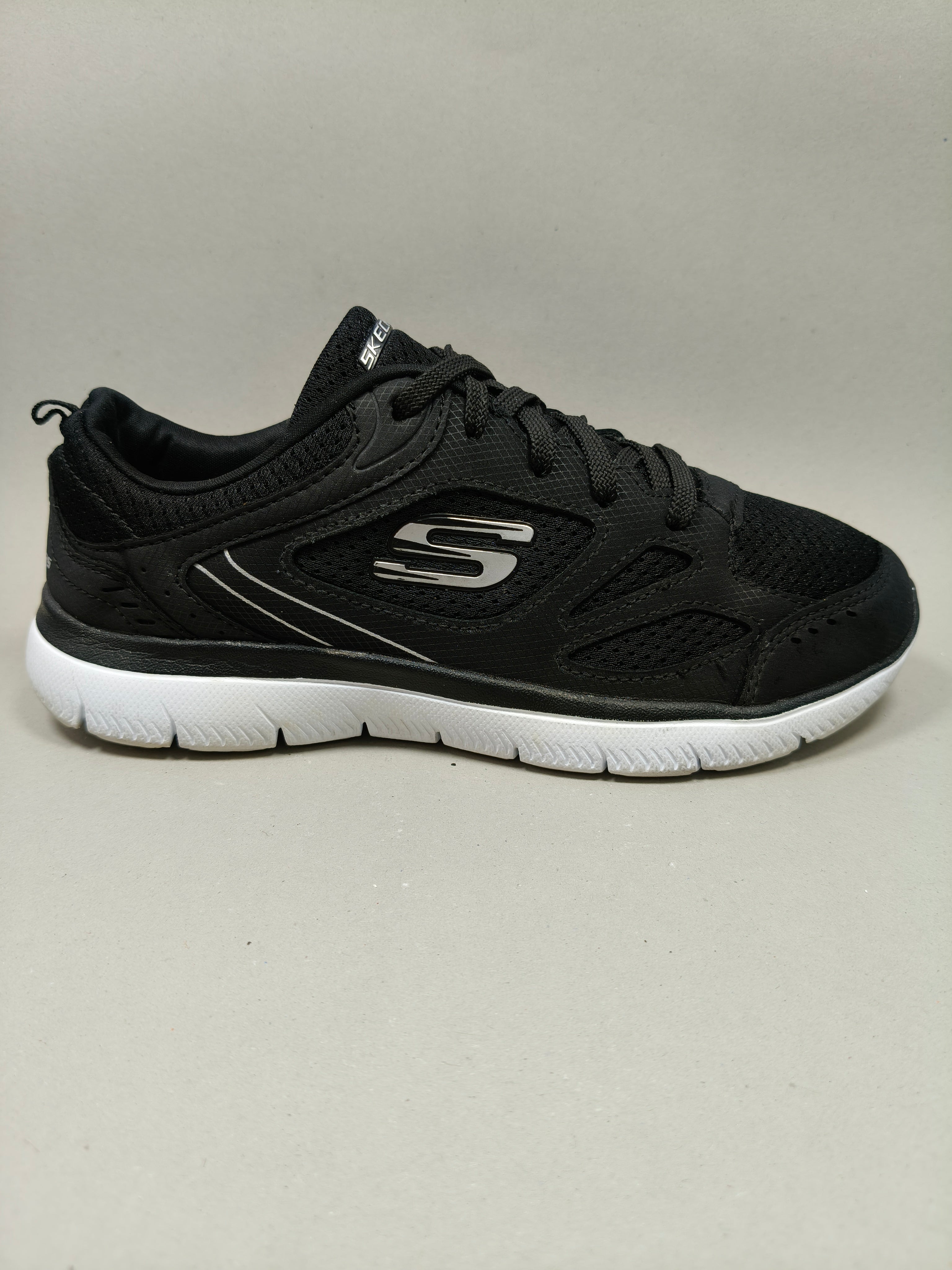 Skechers Summits . Size : EUR  36 | Premium