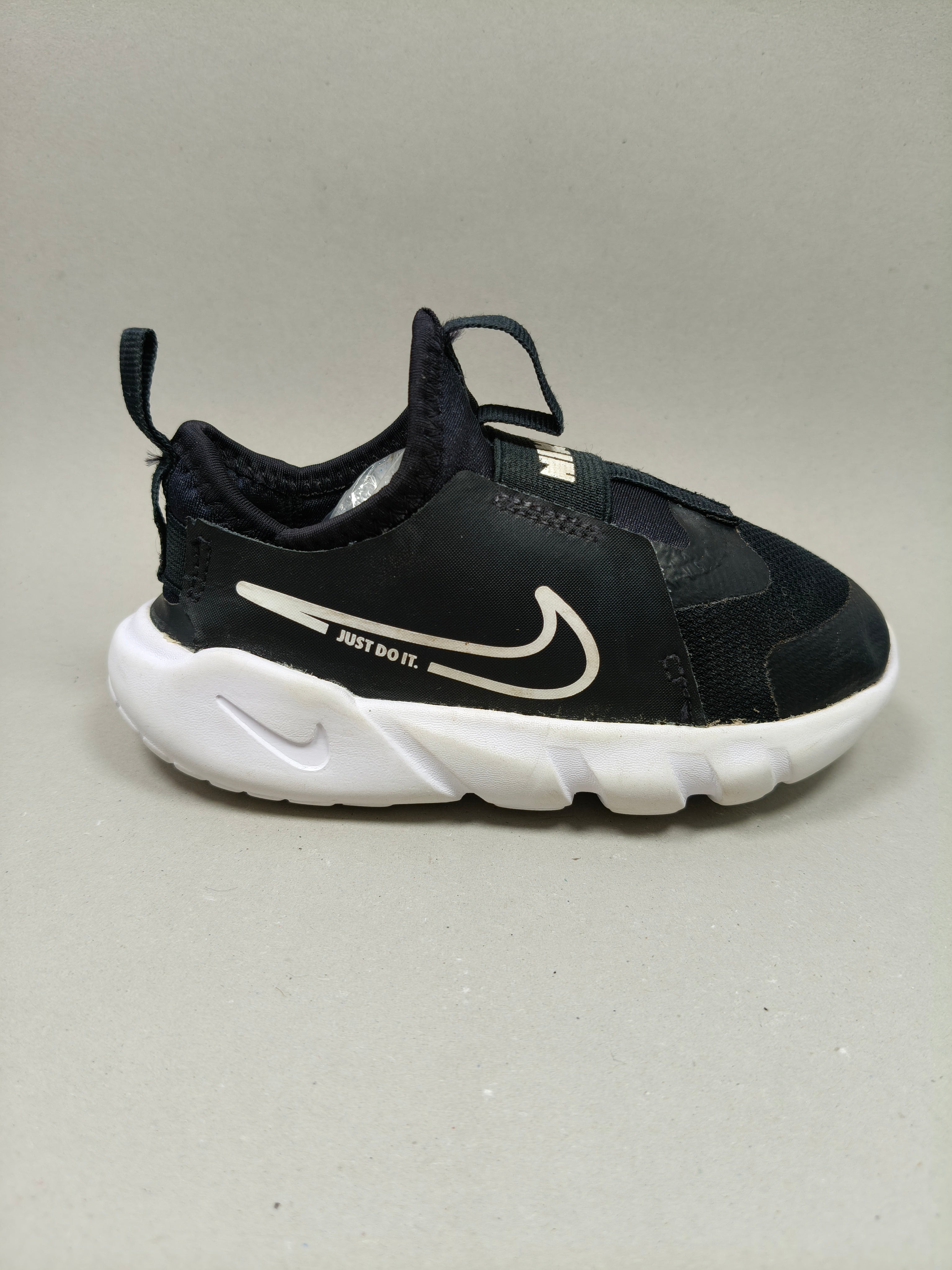 Nike Flex Runner 2 . Size : EUR  26 | Excellent