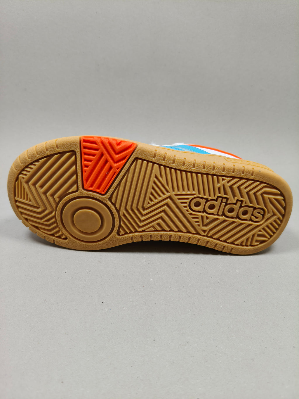 Adidas Hoops . Size : EUR  28 | Premium