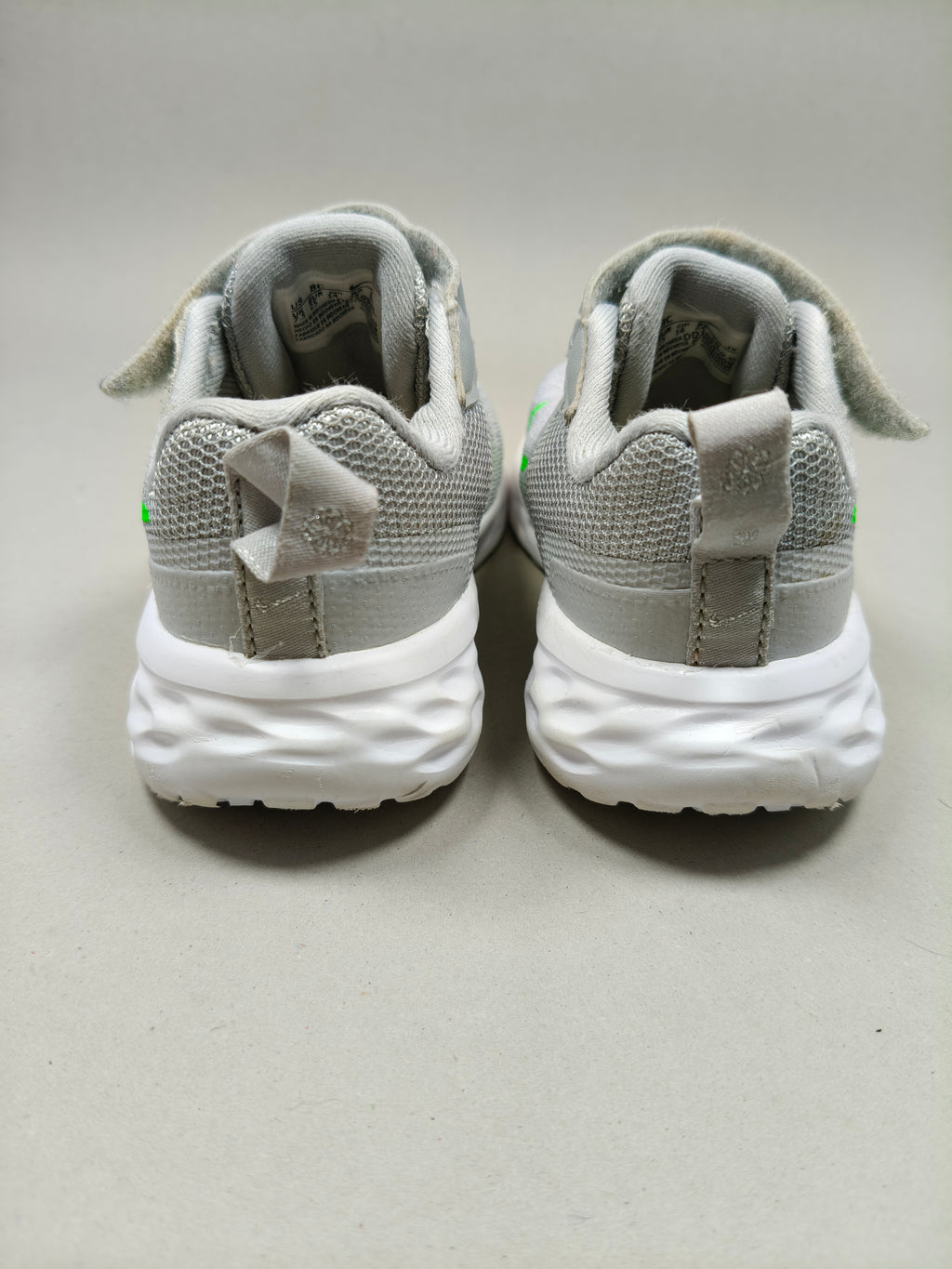 Nike Revolution 6 . Size : EUR  25 | Premium