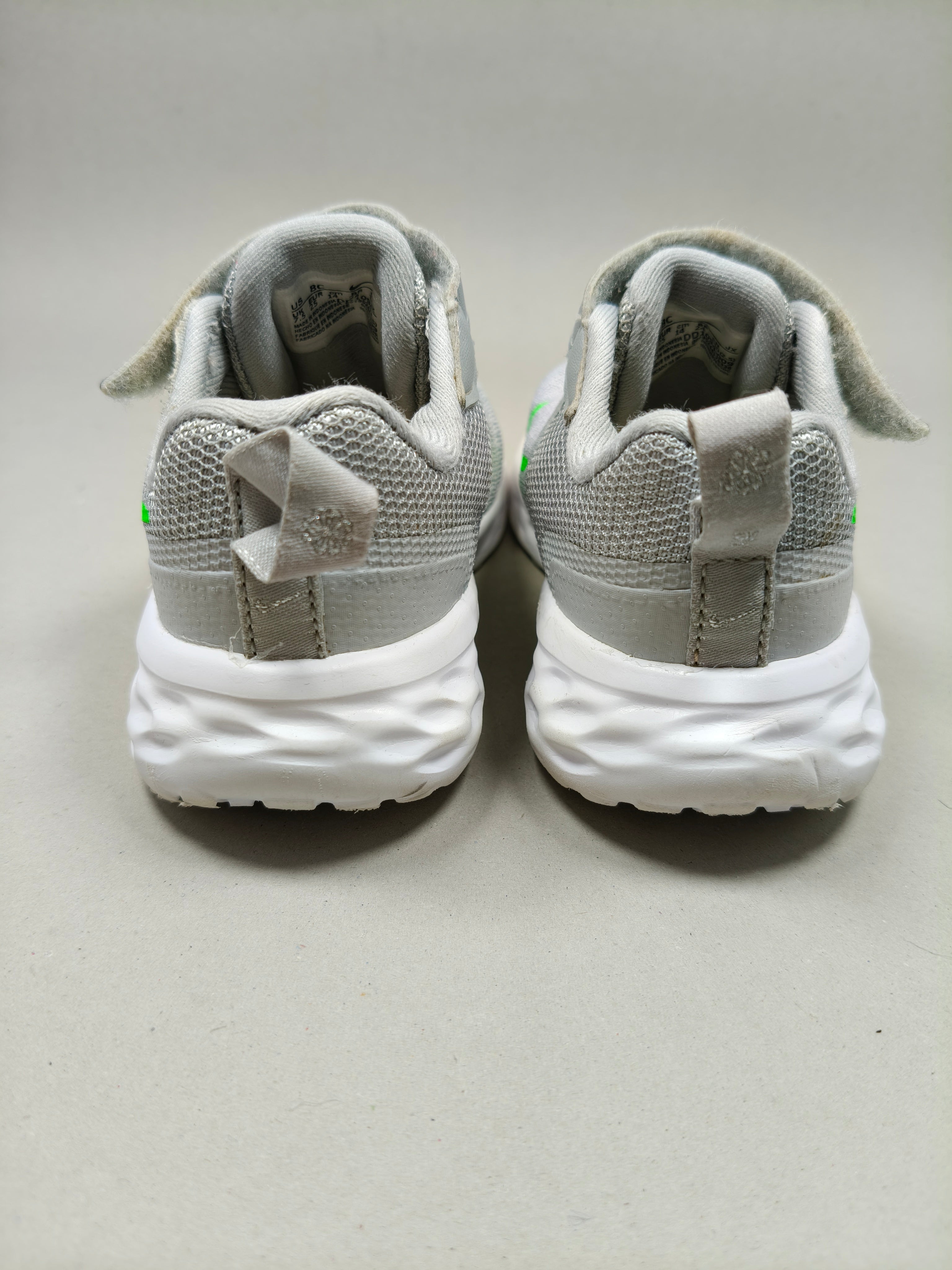 Nike Revolution 6 . Size : EUR  25 | Premium