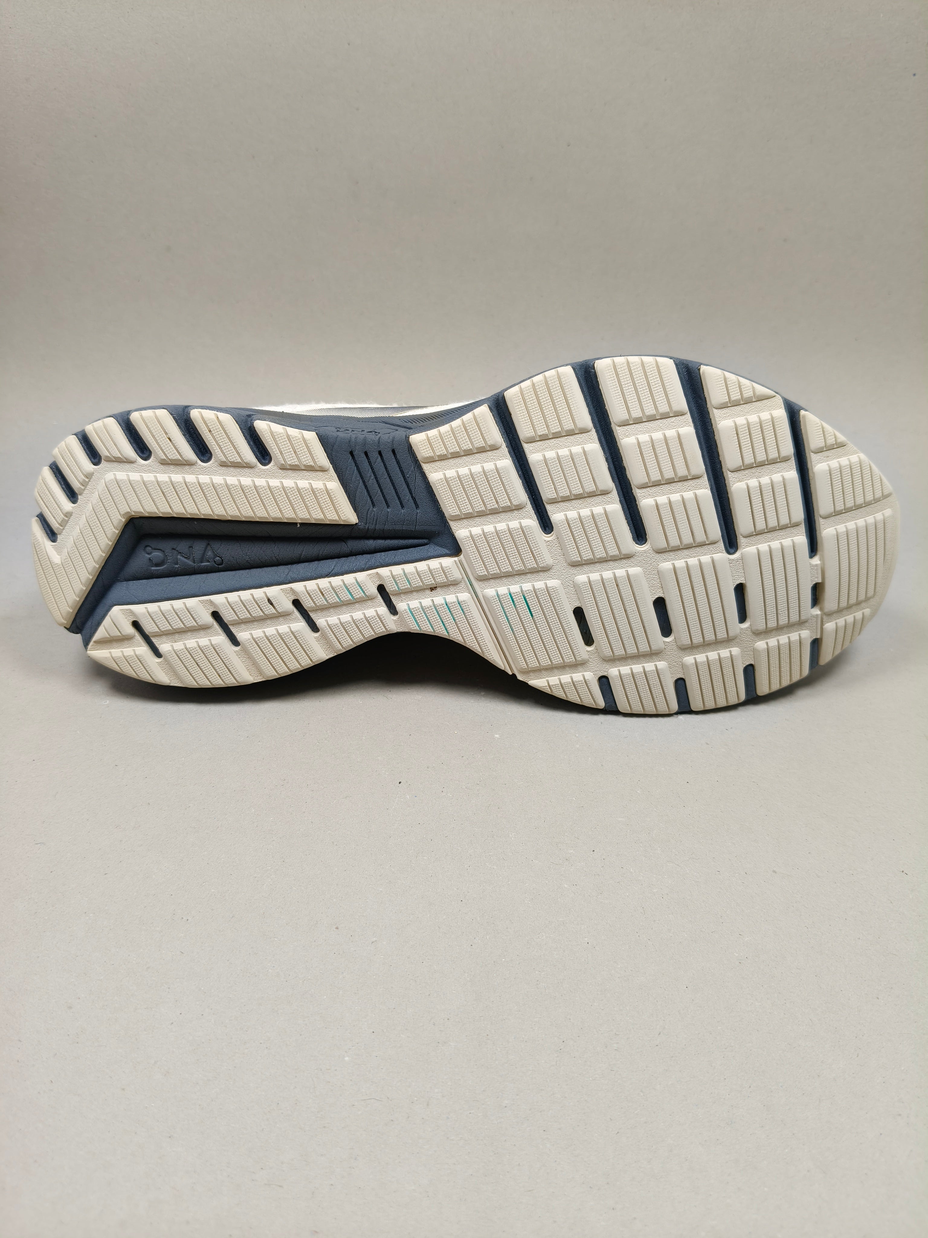 Brooks Anthem 4 . Size : EUR  38.5 | Premium+