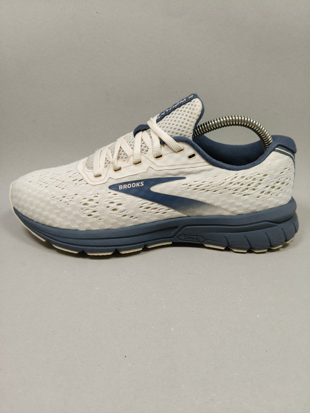 Brooks Anthem 4 . Size : EUR  38.5 | Premium+