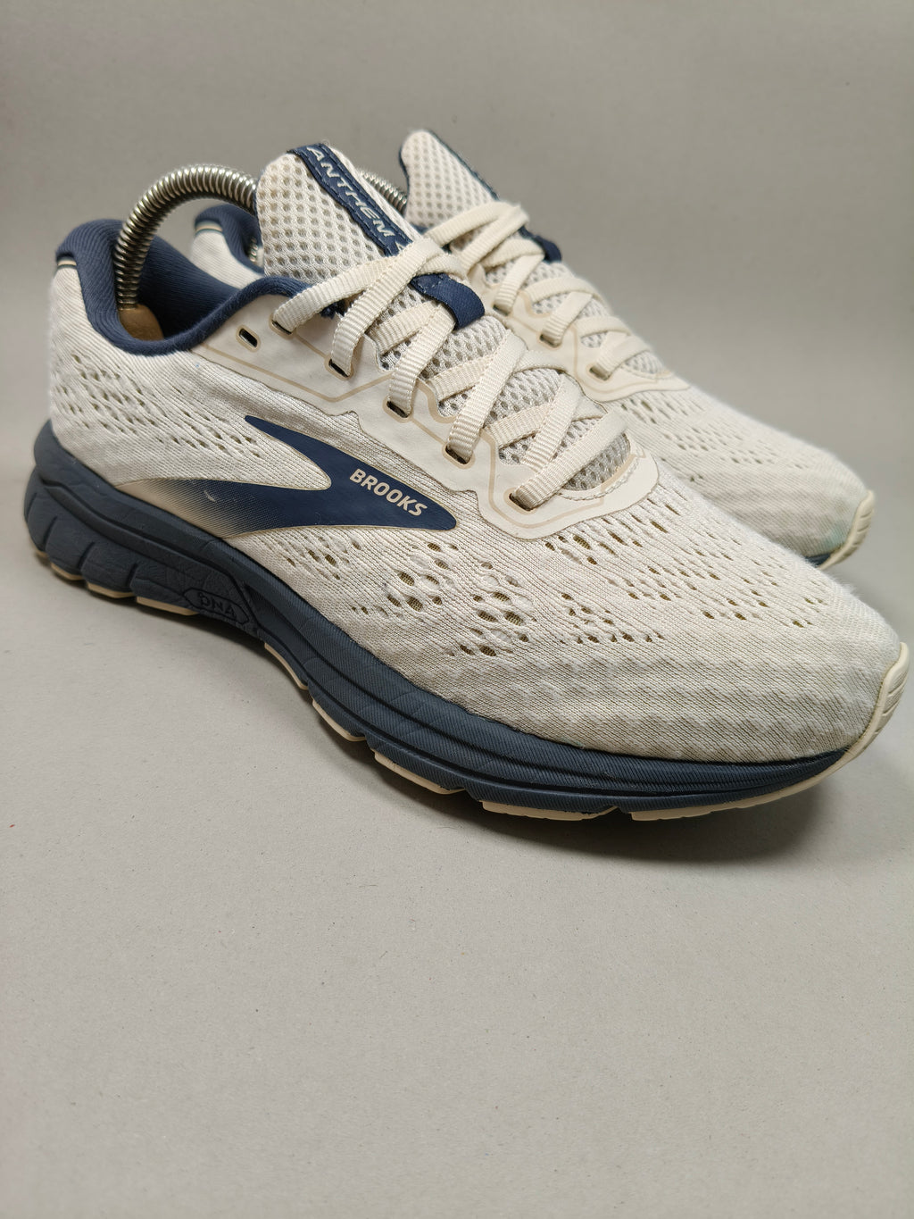 Brooks Anthem 4 . Size : EUR  38.5 | Premium+