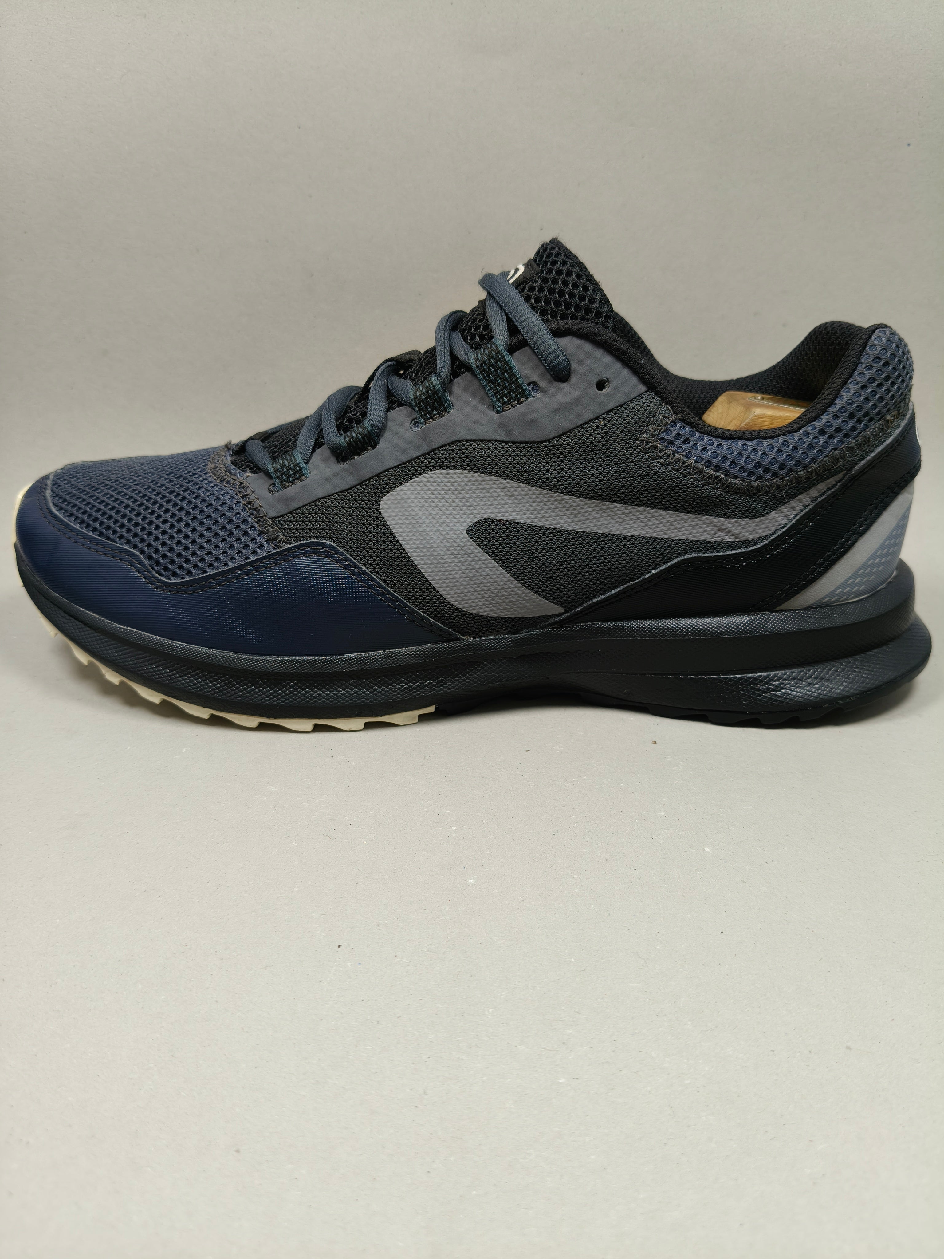 Kelenji Mens Active . Size : EUR  43 | Premium
