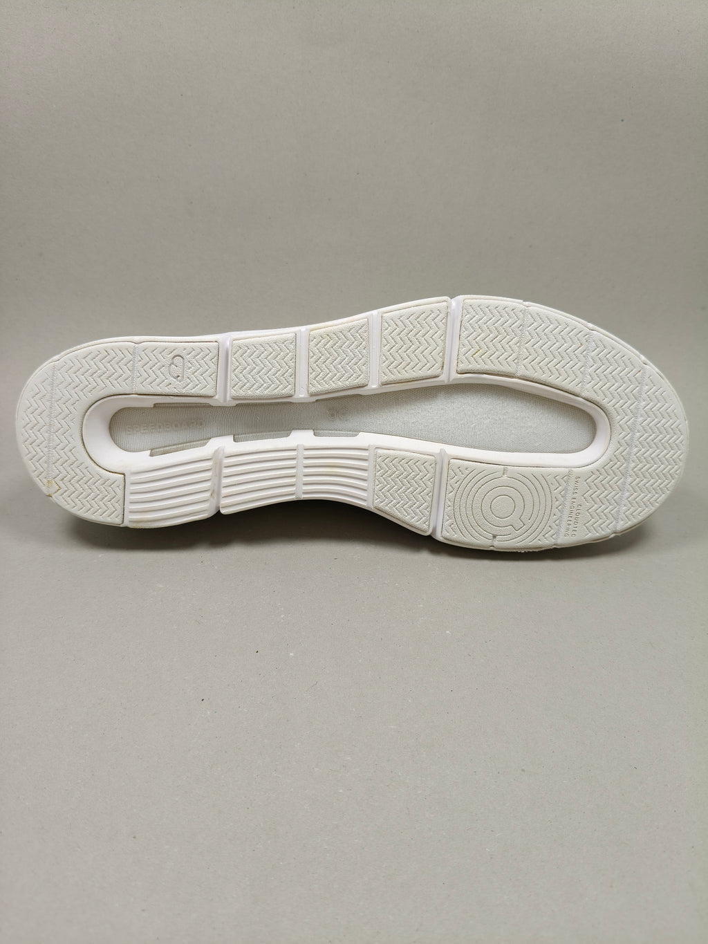 QC On The Roger . Size : EUR  39 | Premium