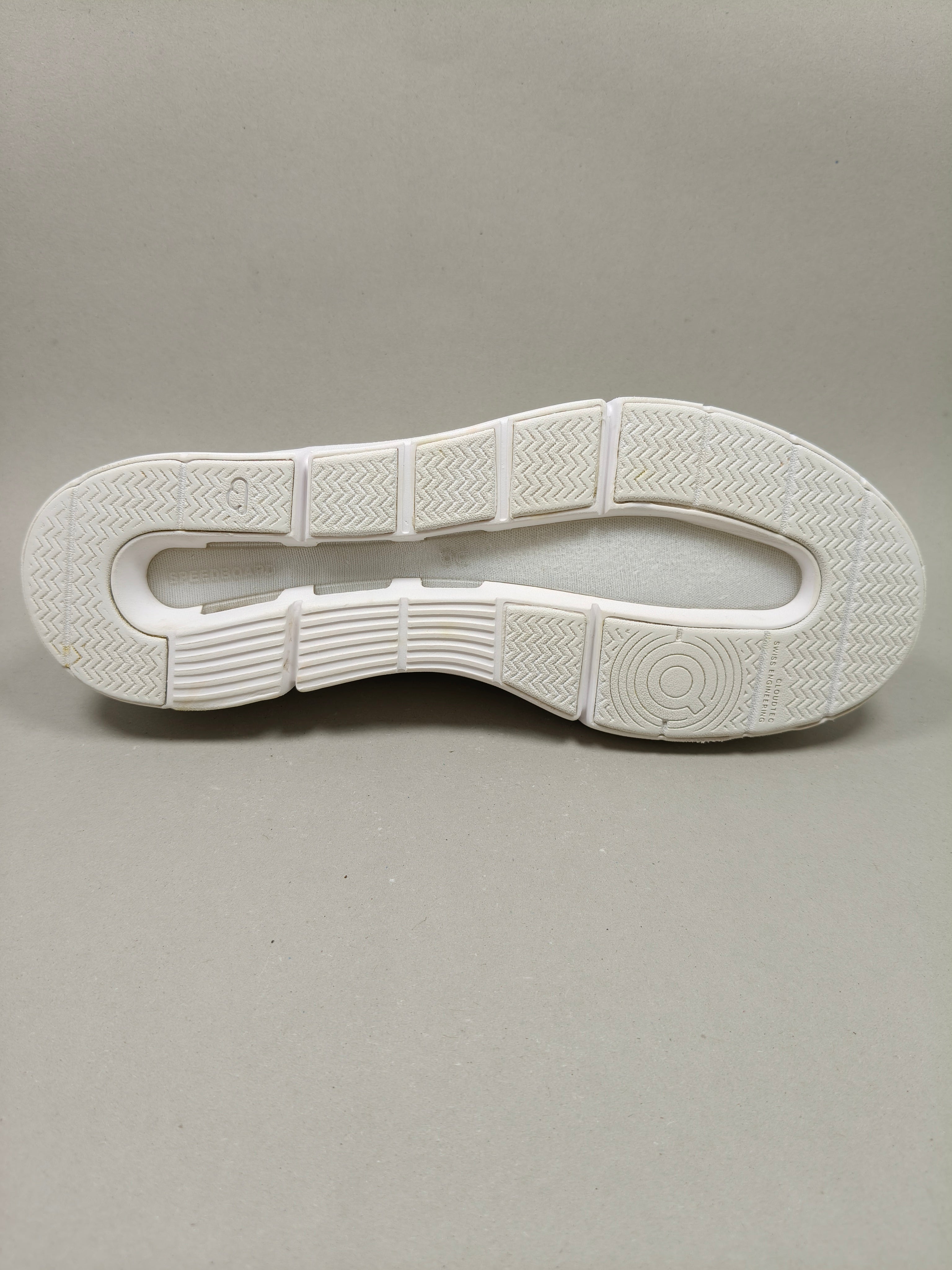 QC On The Roger . Size : EUR  39 | Premium