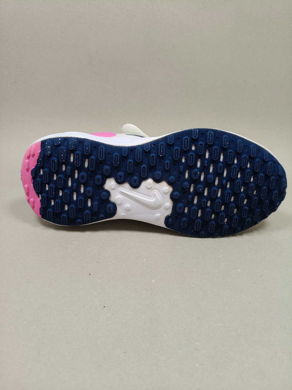 Nike Revolution 7 . Size : EUR  28 | Premium