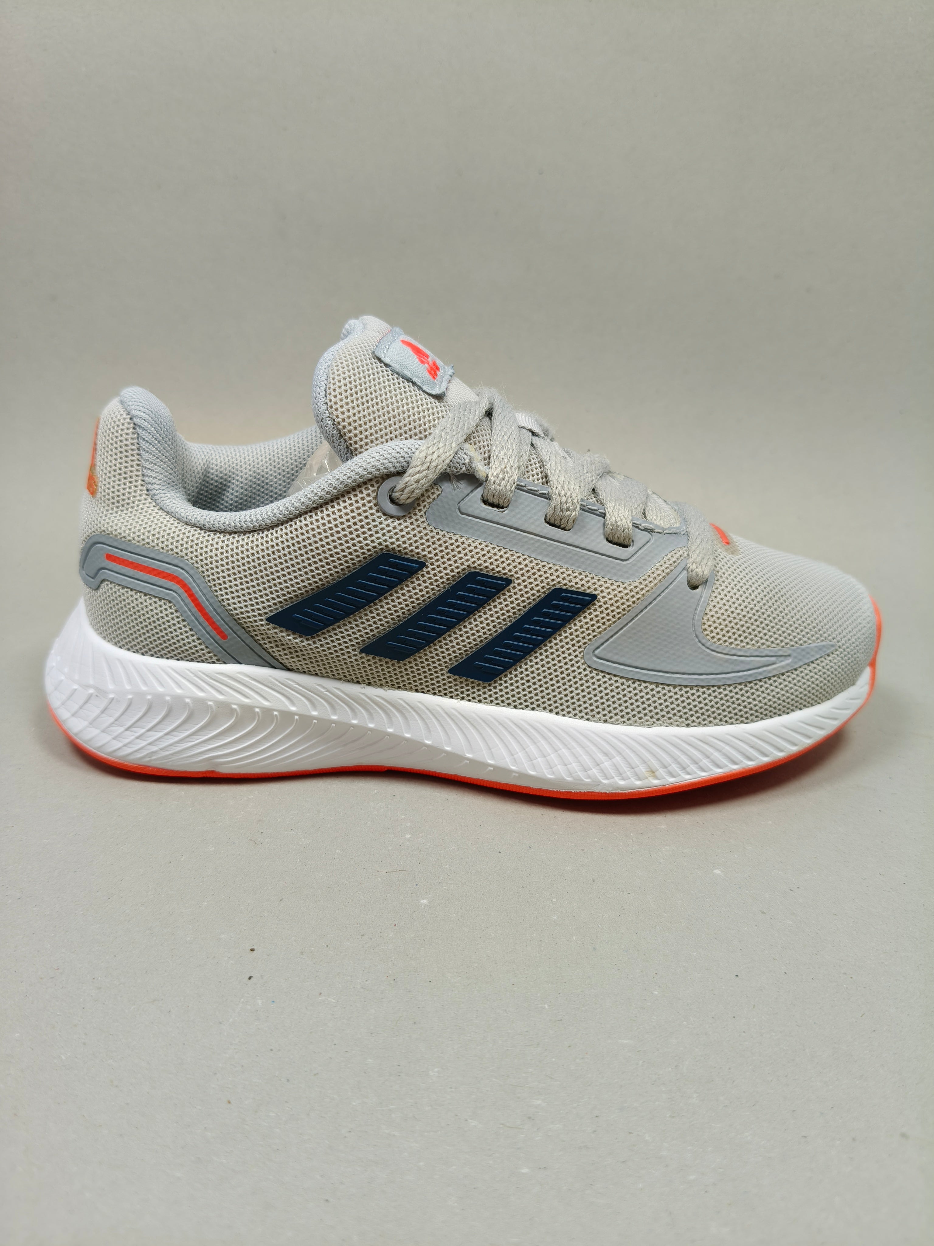 Adidas Run Falcon. Size : EUR  28 | Premium