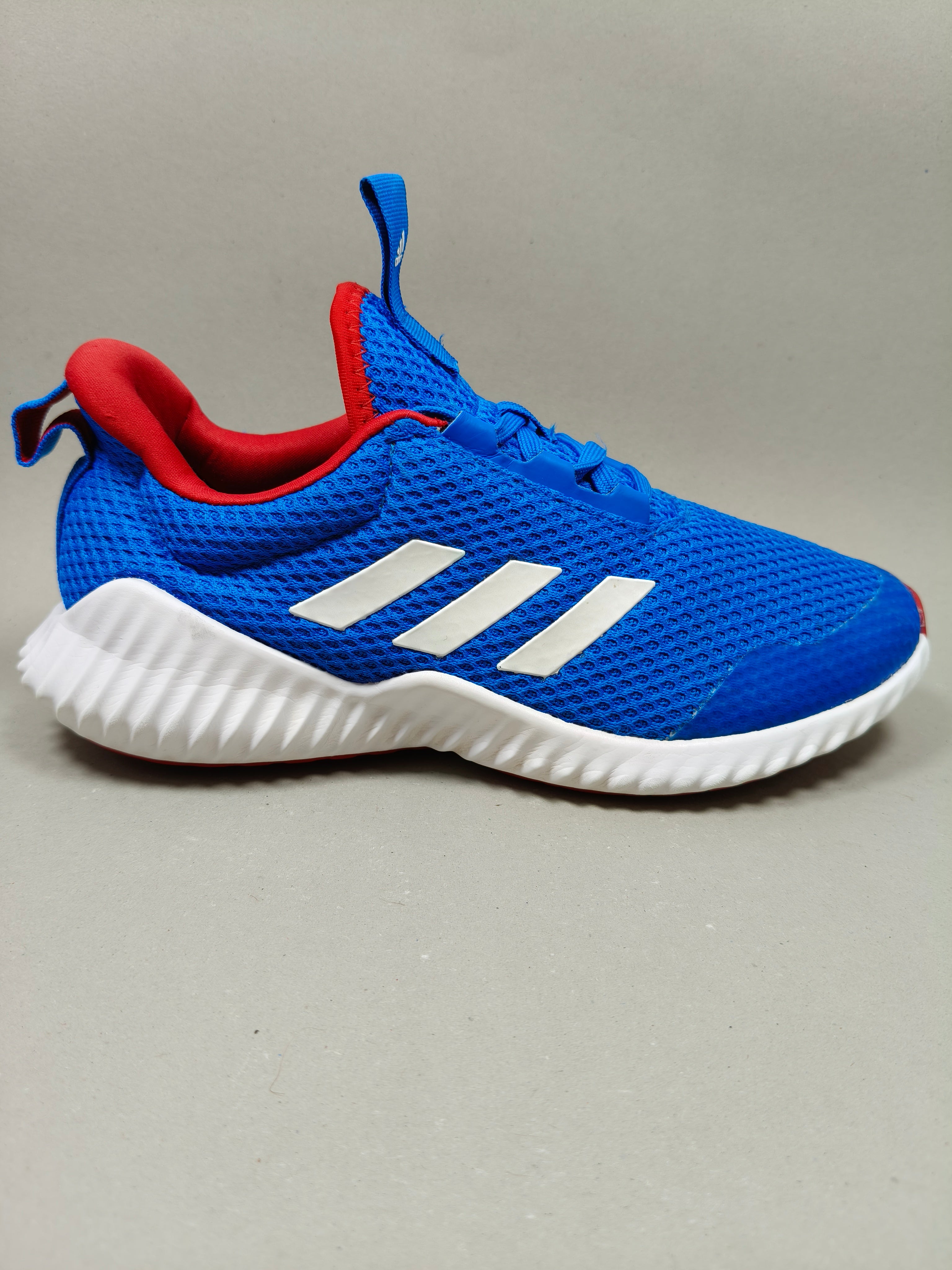 Adidas Forta Run . Size  : EUR  35 | Premium