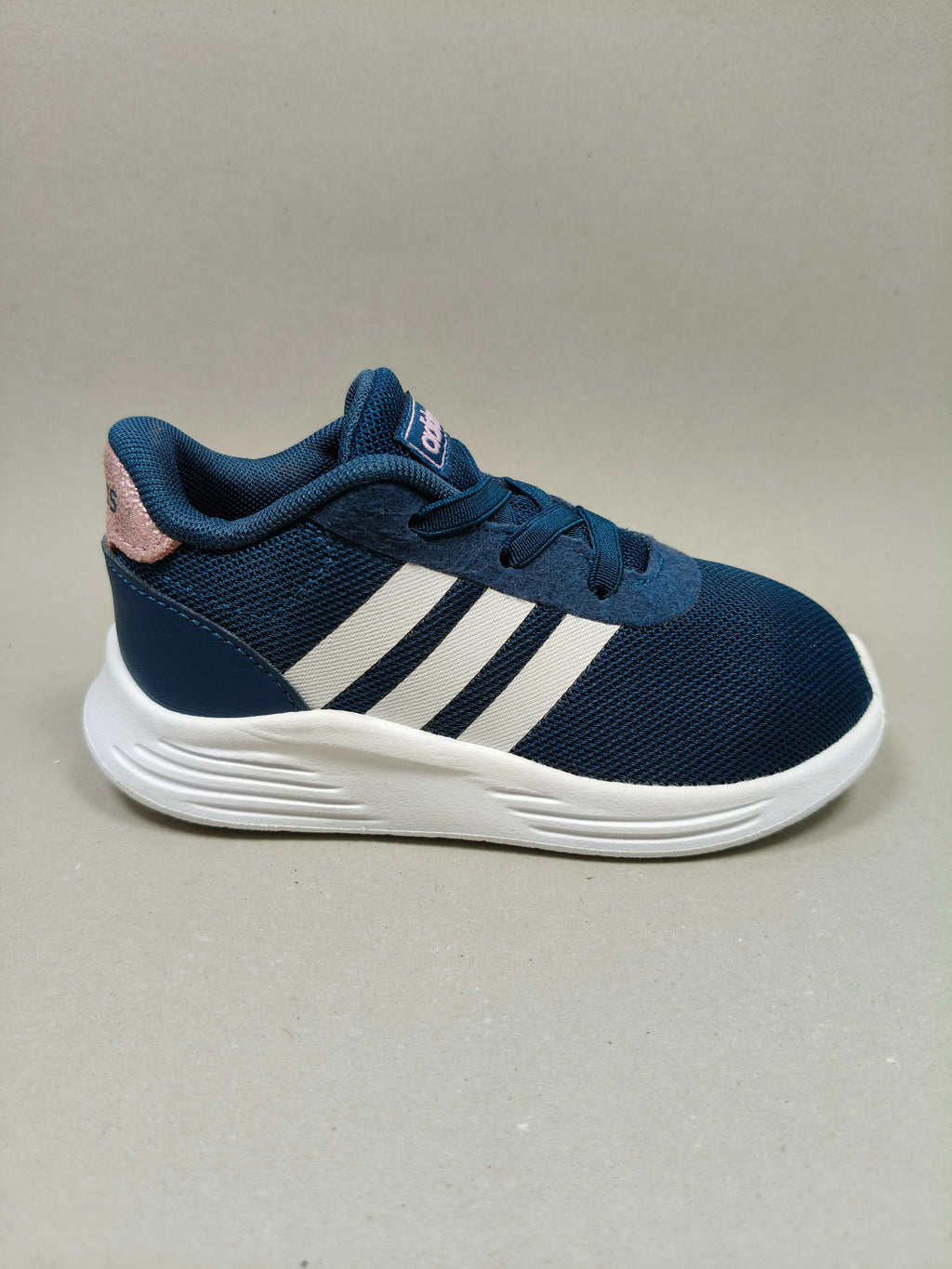 Adidas Lite Racer . Size : EUR  25 | Premium