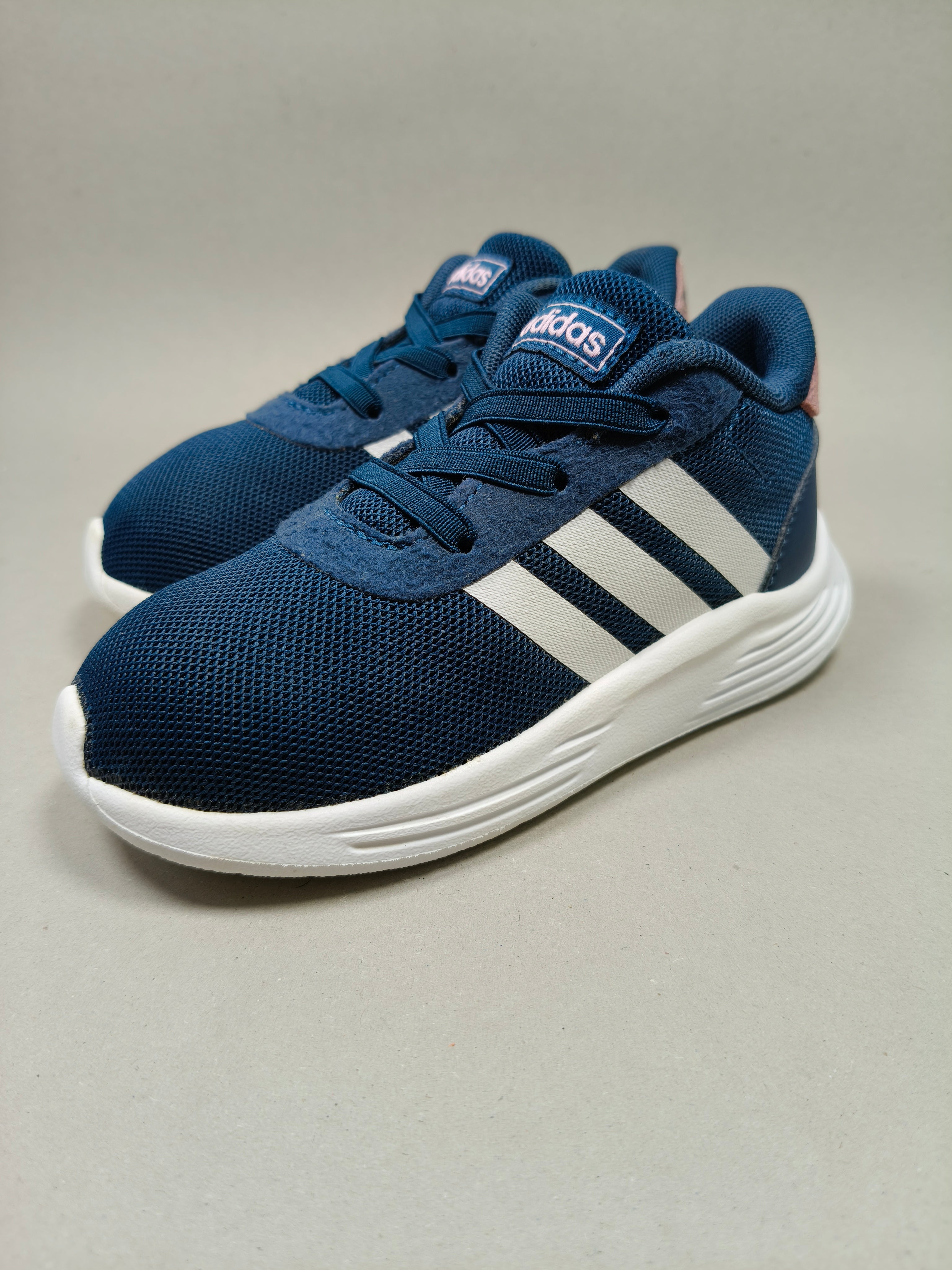 Adidas Lite Racer . Size : EUR  25 | Premium