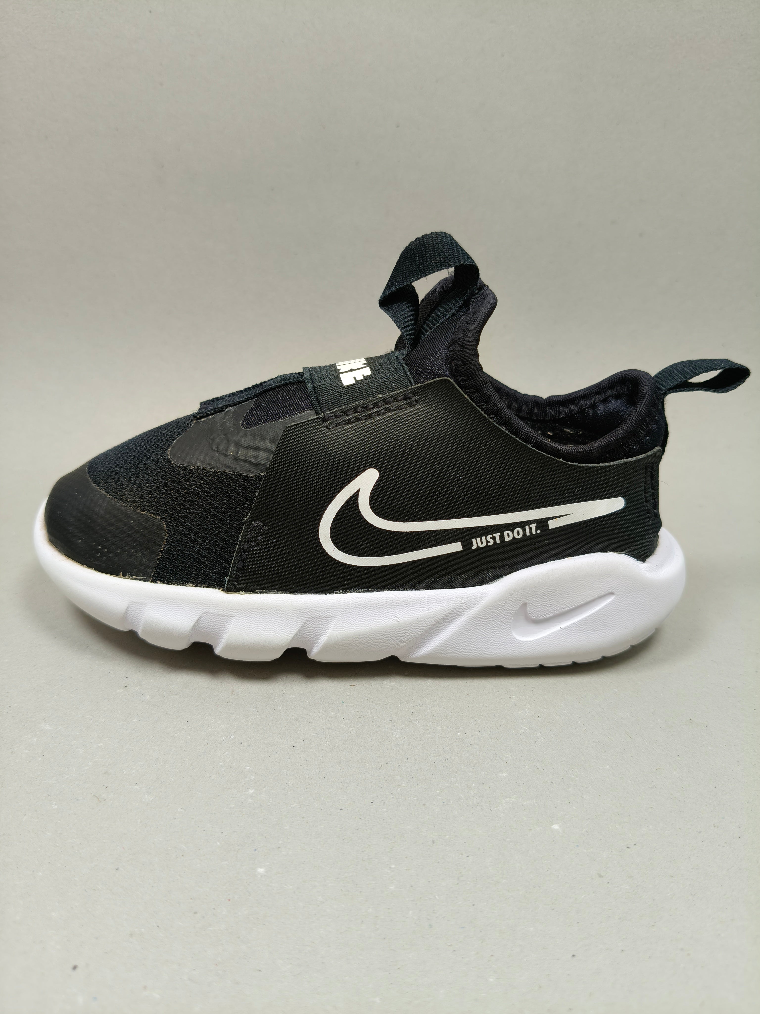 Nike Flex Runner 2 . Size : EUR  26 | Excellent