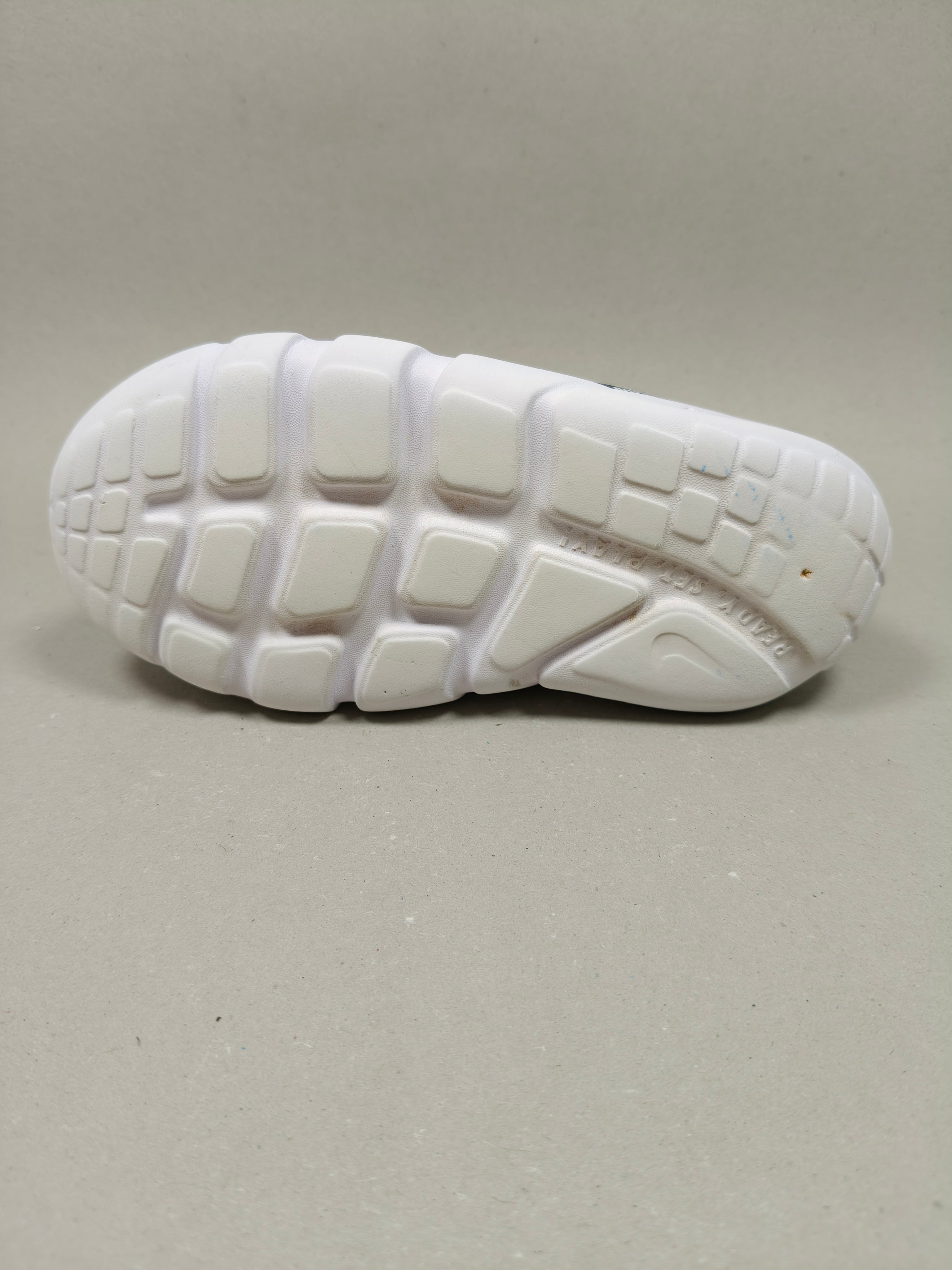 Nike Flex Runner 2 . Size : EUR  26 | Excellent