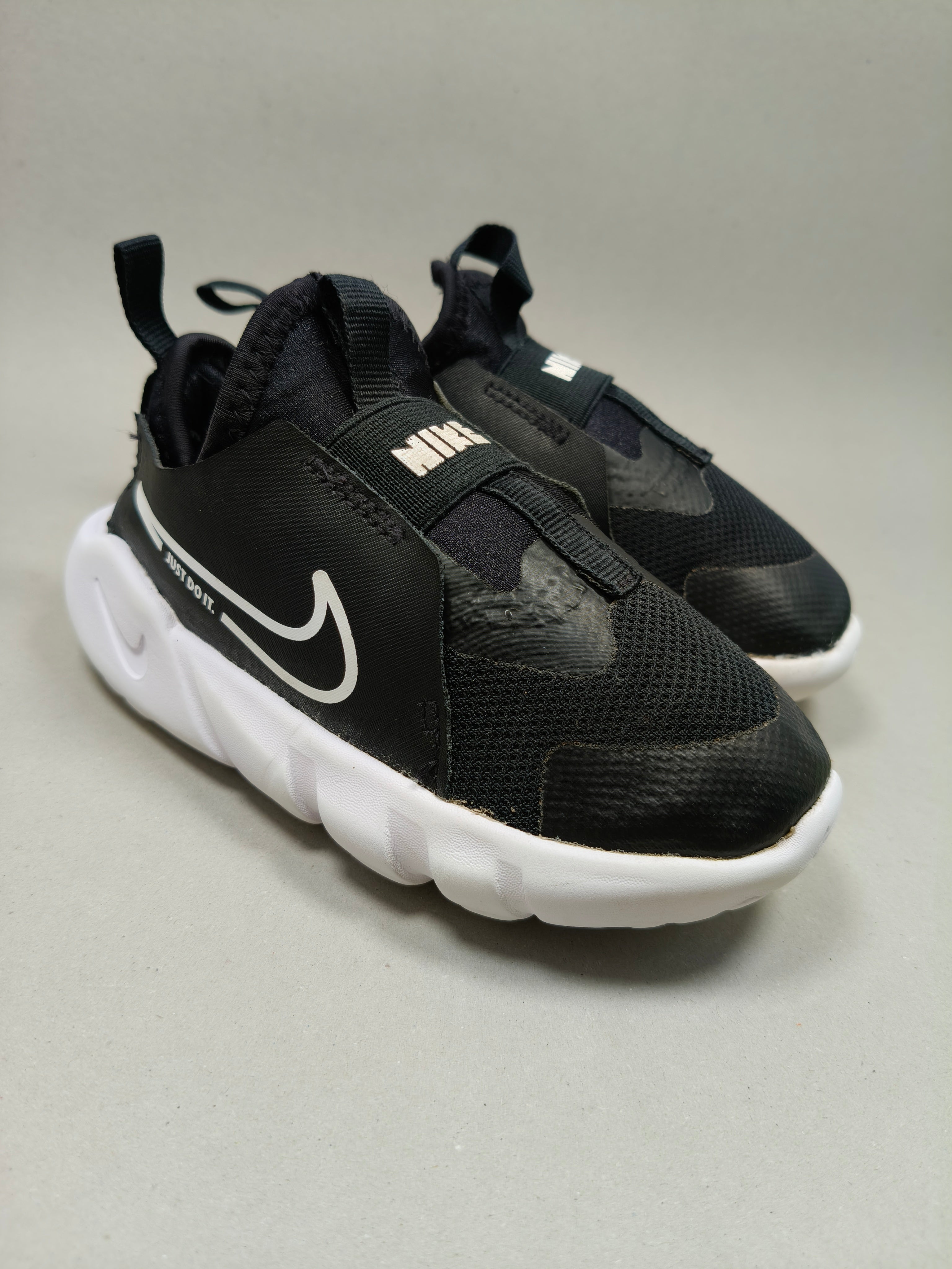 Nike Flex Runner 2 . Size : EUR  26 | Excellent