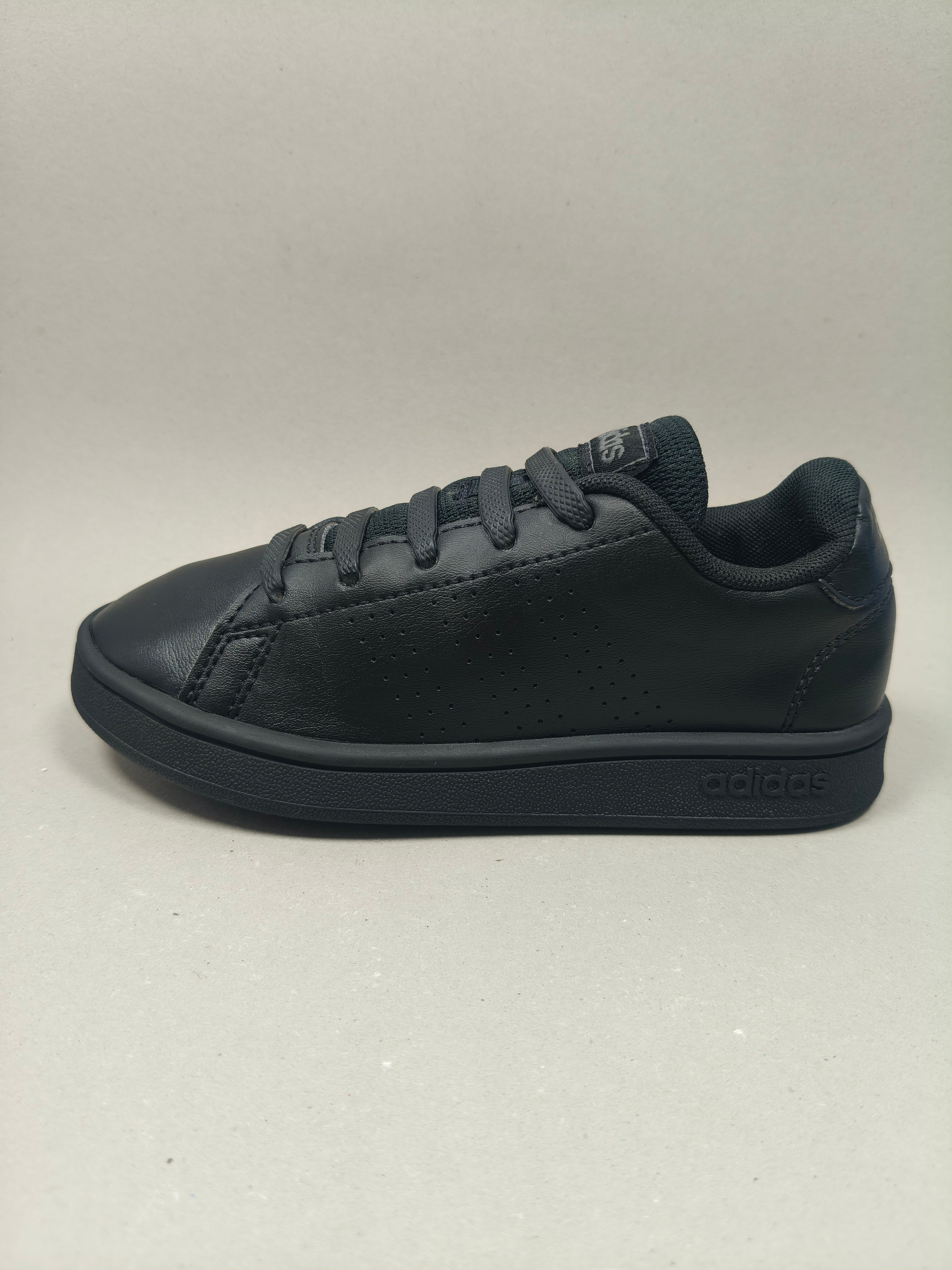 Adidas Advantage . Size : EUR  28 | Premium