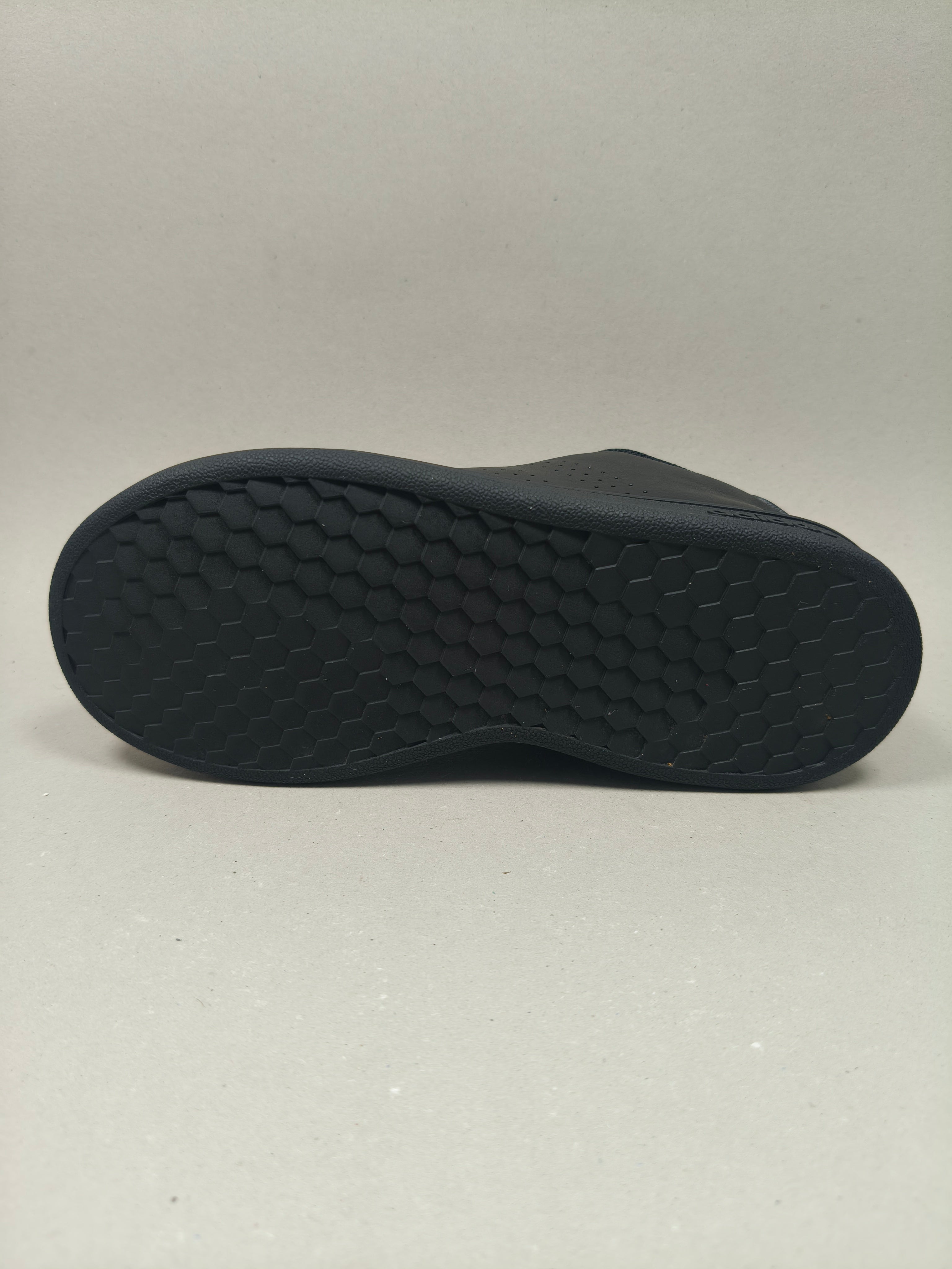 Adidas Advantage . Size : EUR  28 | Premium