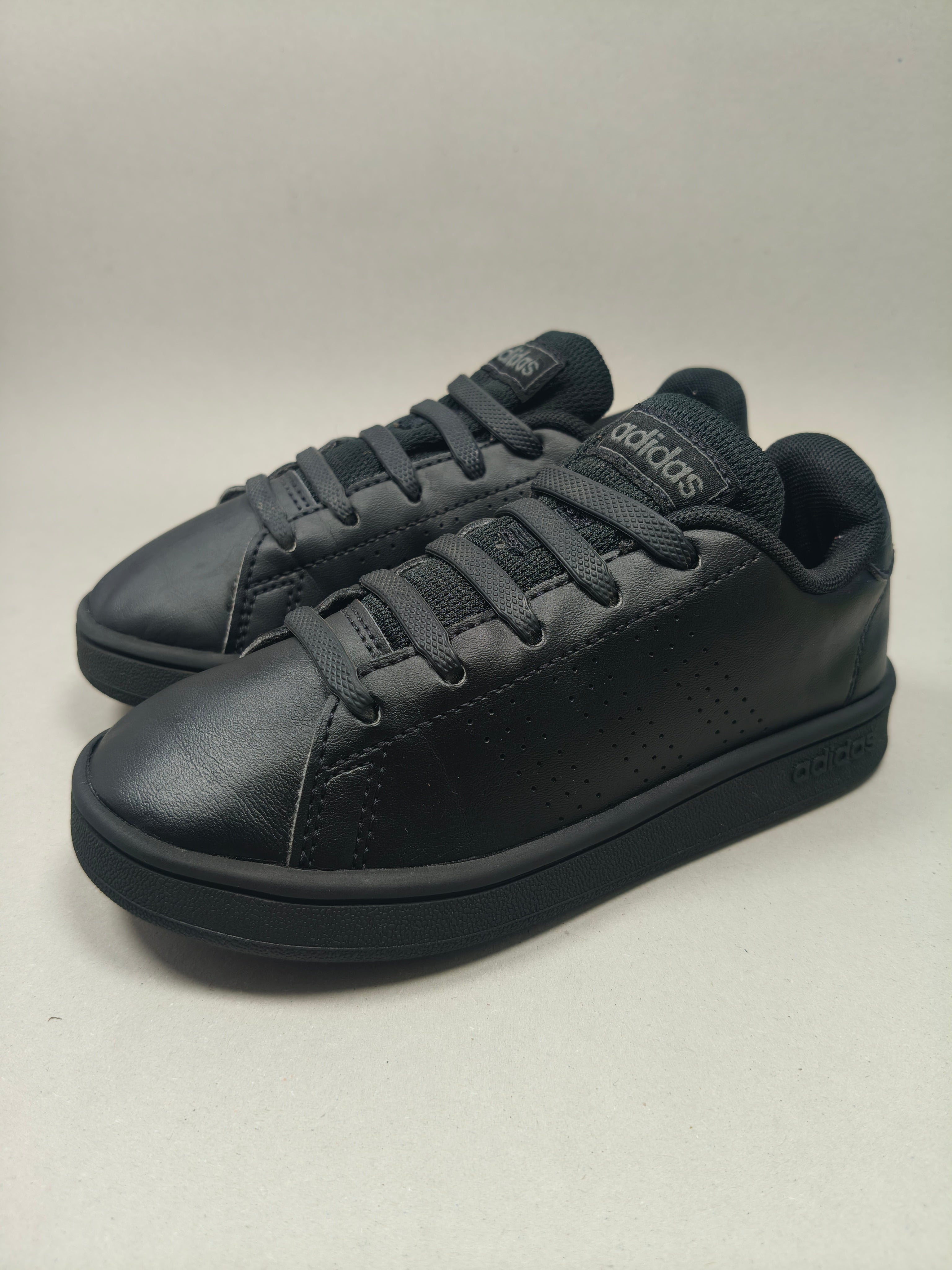 Adidas Advantage . Size : EUR  28 | Premium