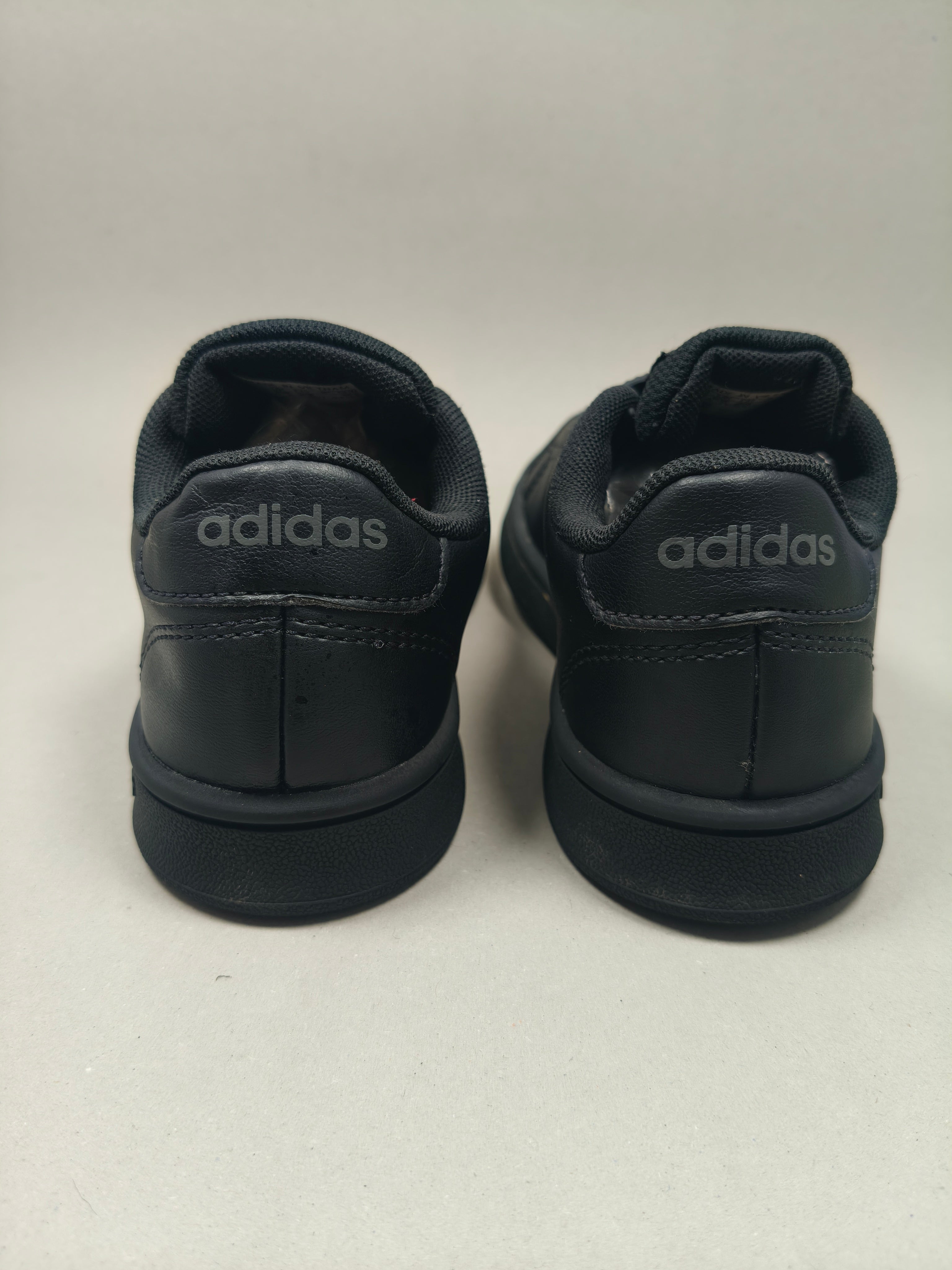 Adidas Advantage . Size : EUR  28 | Premium