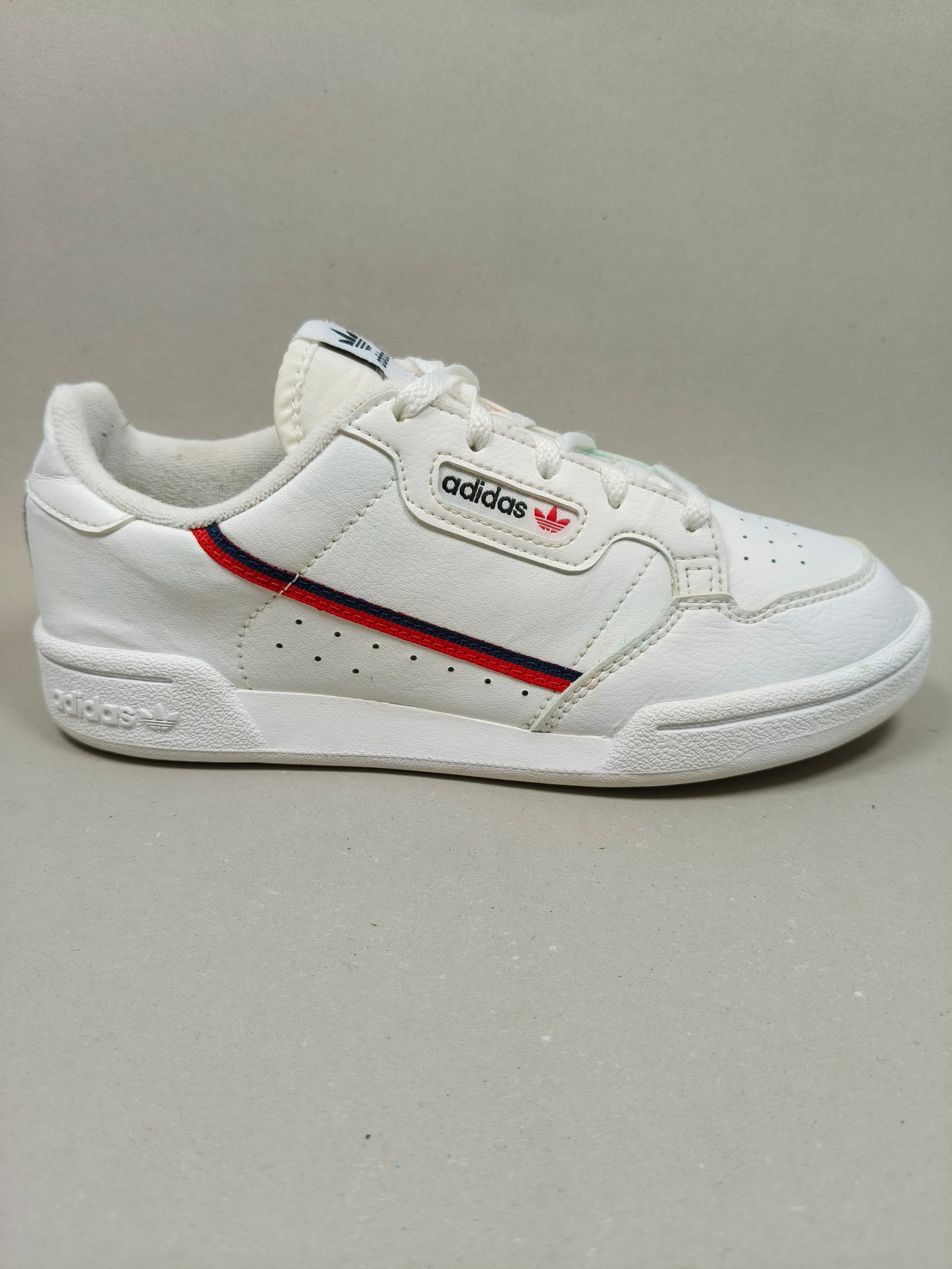 Adidas Continental . Size : EUR  35 | Premium