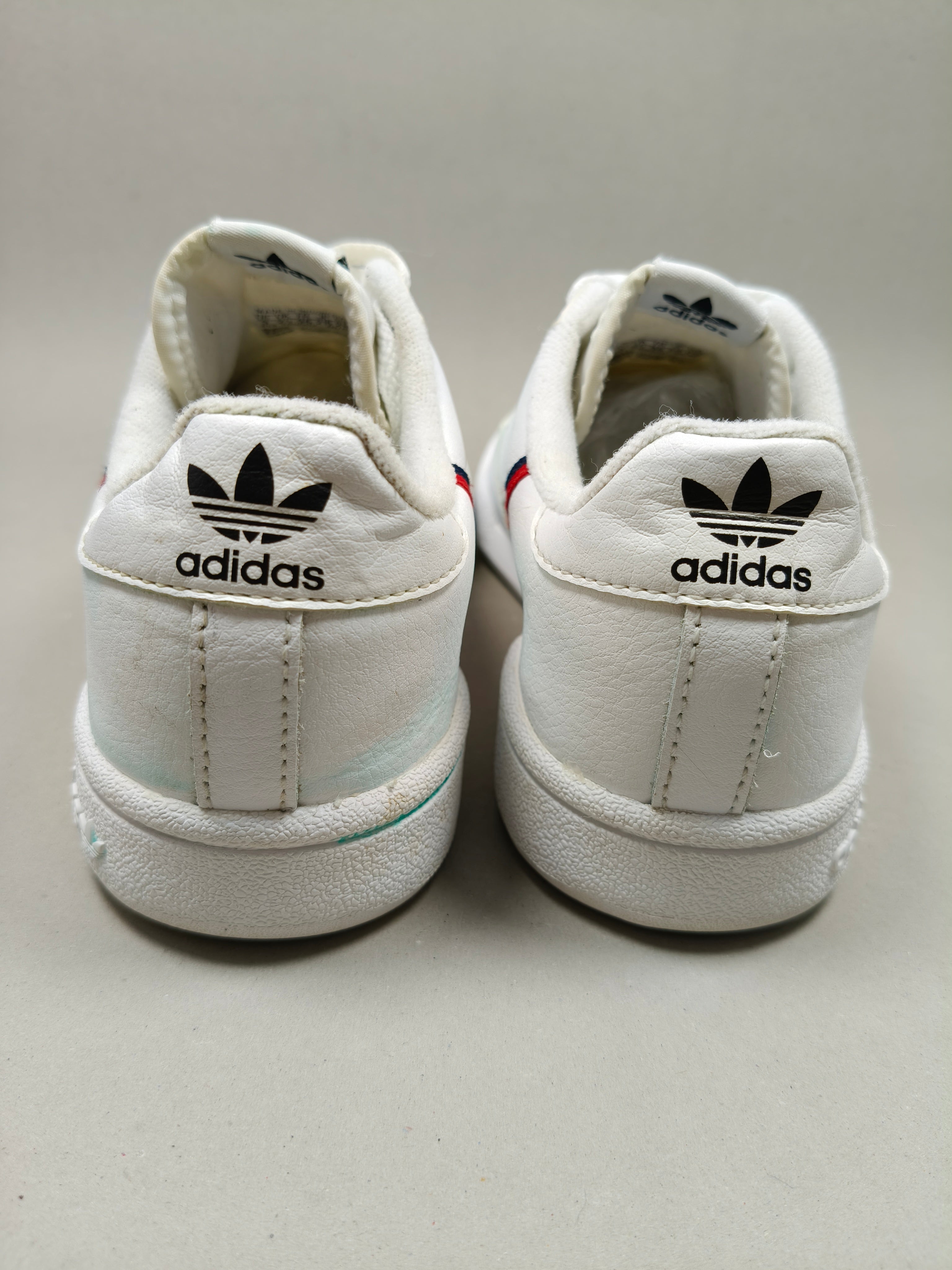 Adidas Continental . Size : EUR  35 | Premium