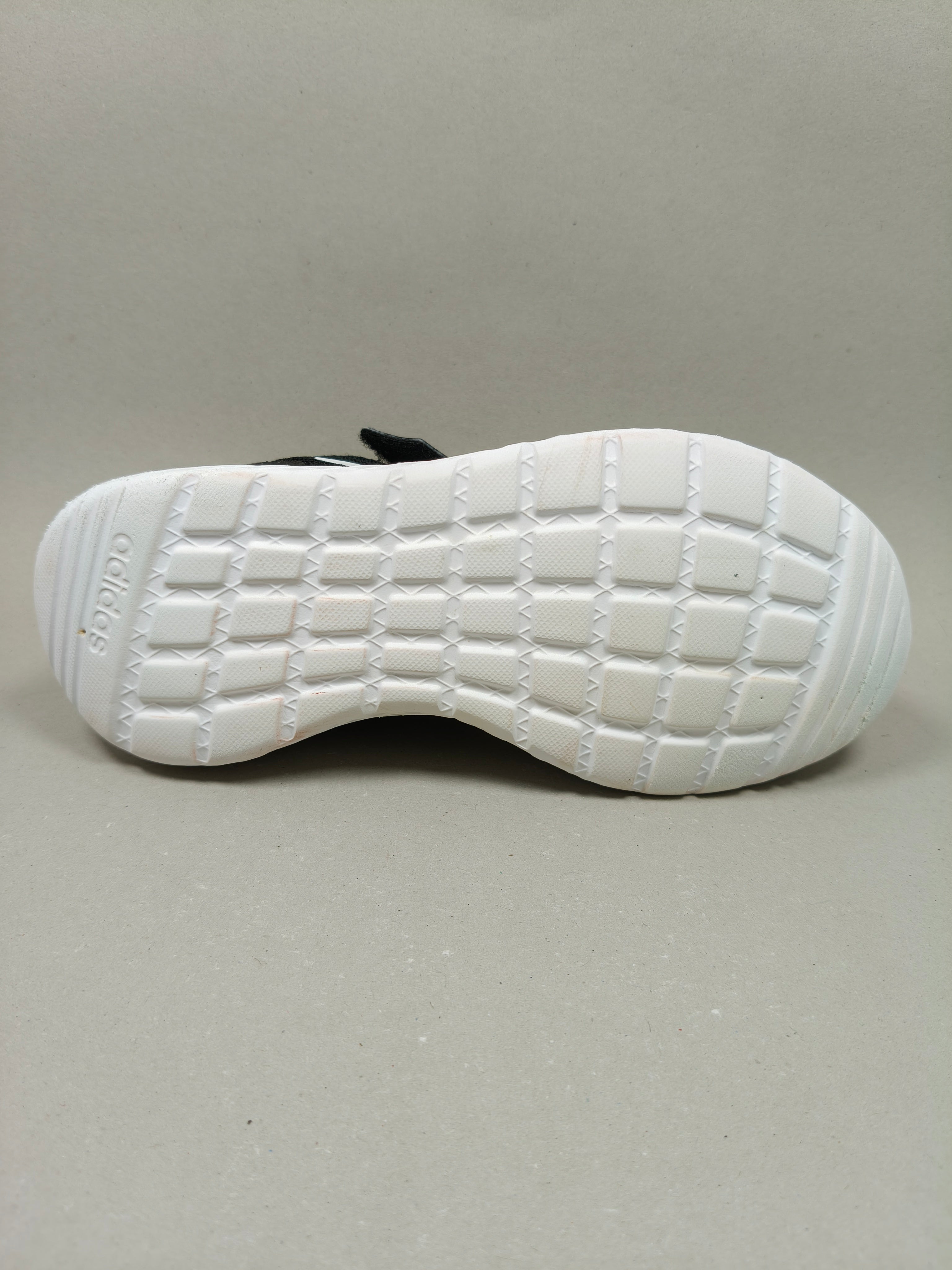 Adidas Archivo . Size : EUR 32 | Excellent