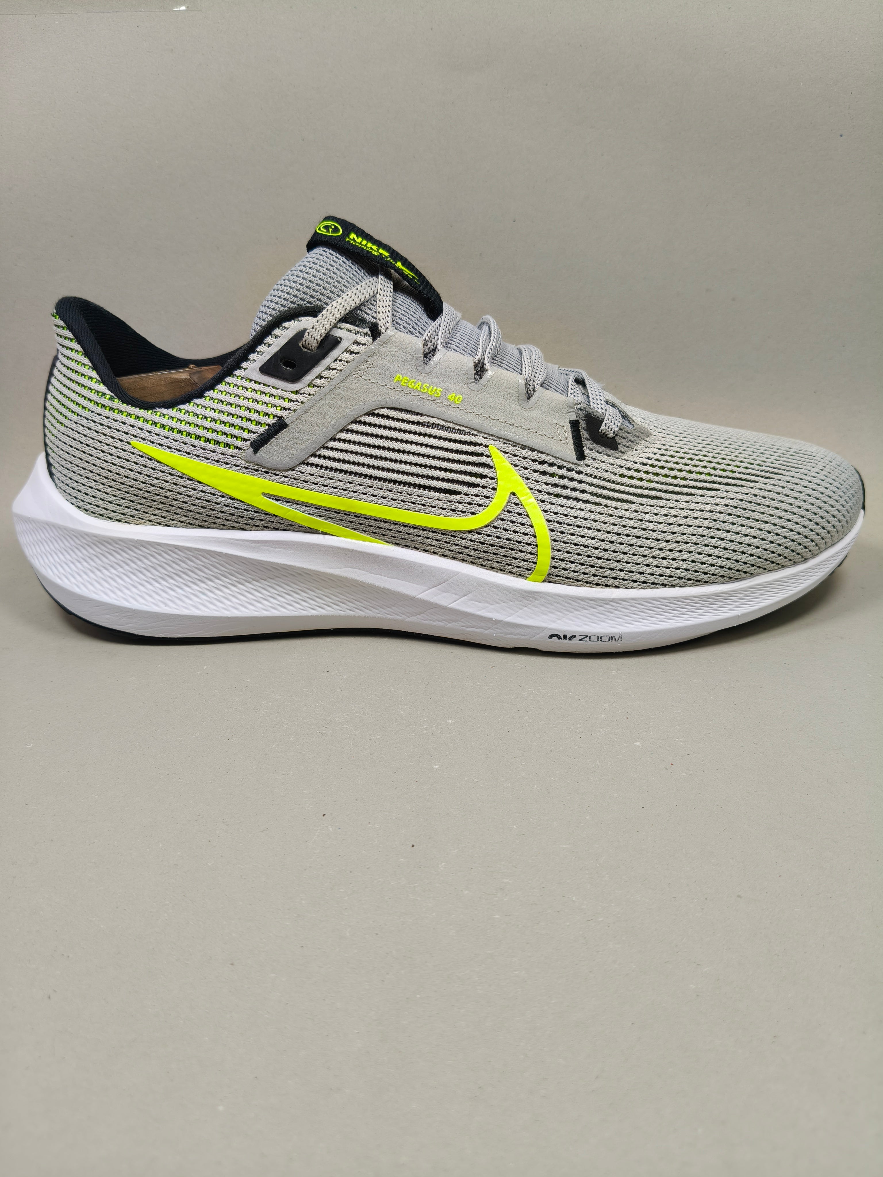 Nike Zoom Pegasus 40 Uk 10 | Eur 45 Condition : Premium