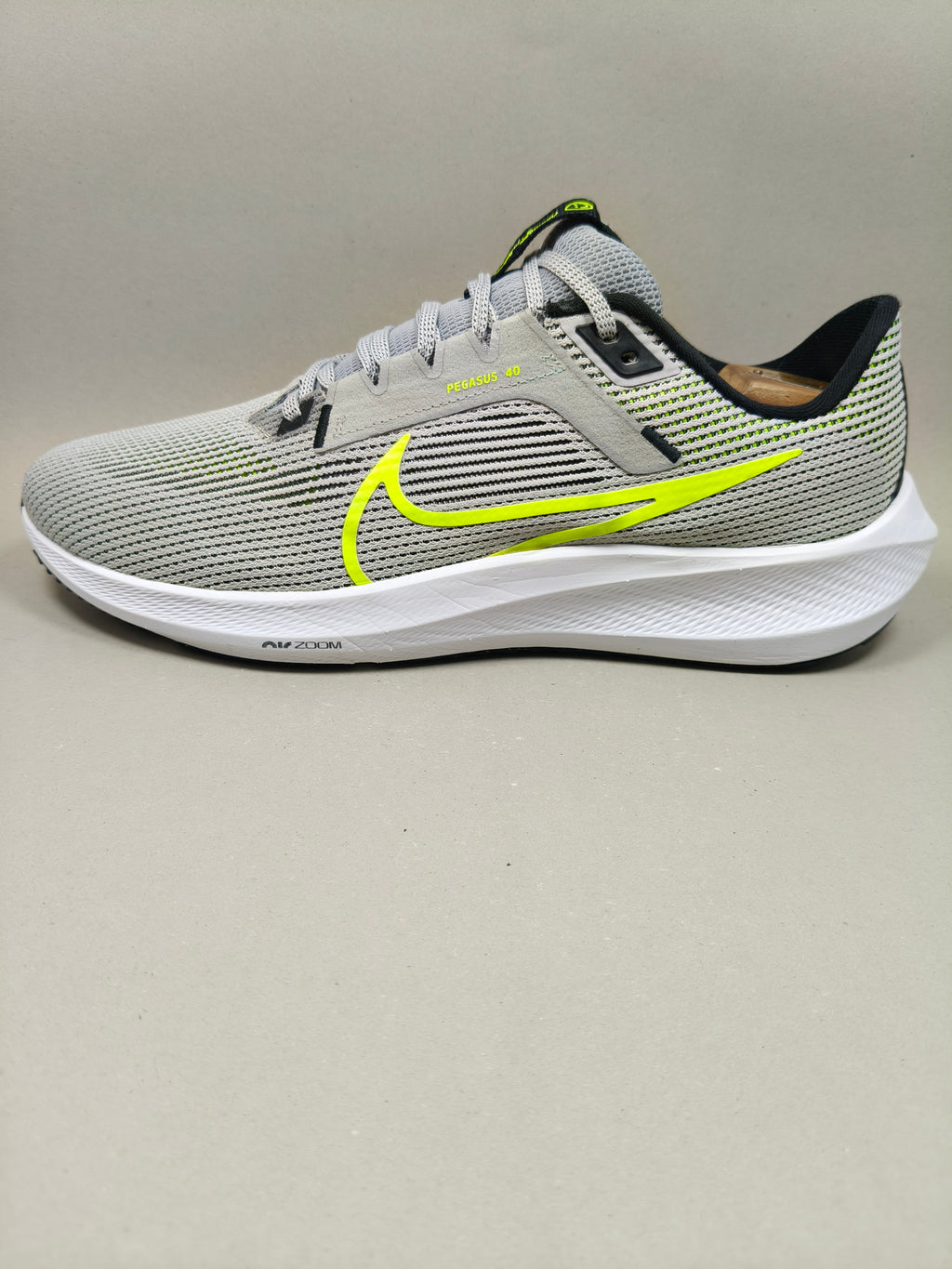 Nike Zoom Pegasus 40 Uk 10 | Eur 45 Condition : Premium