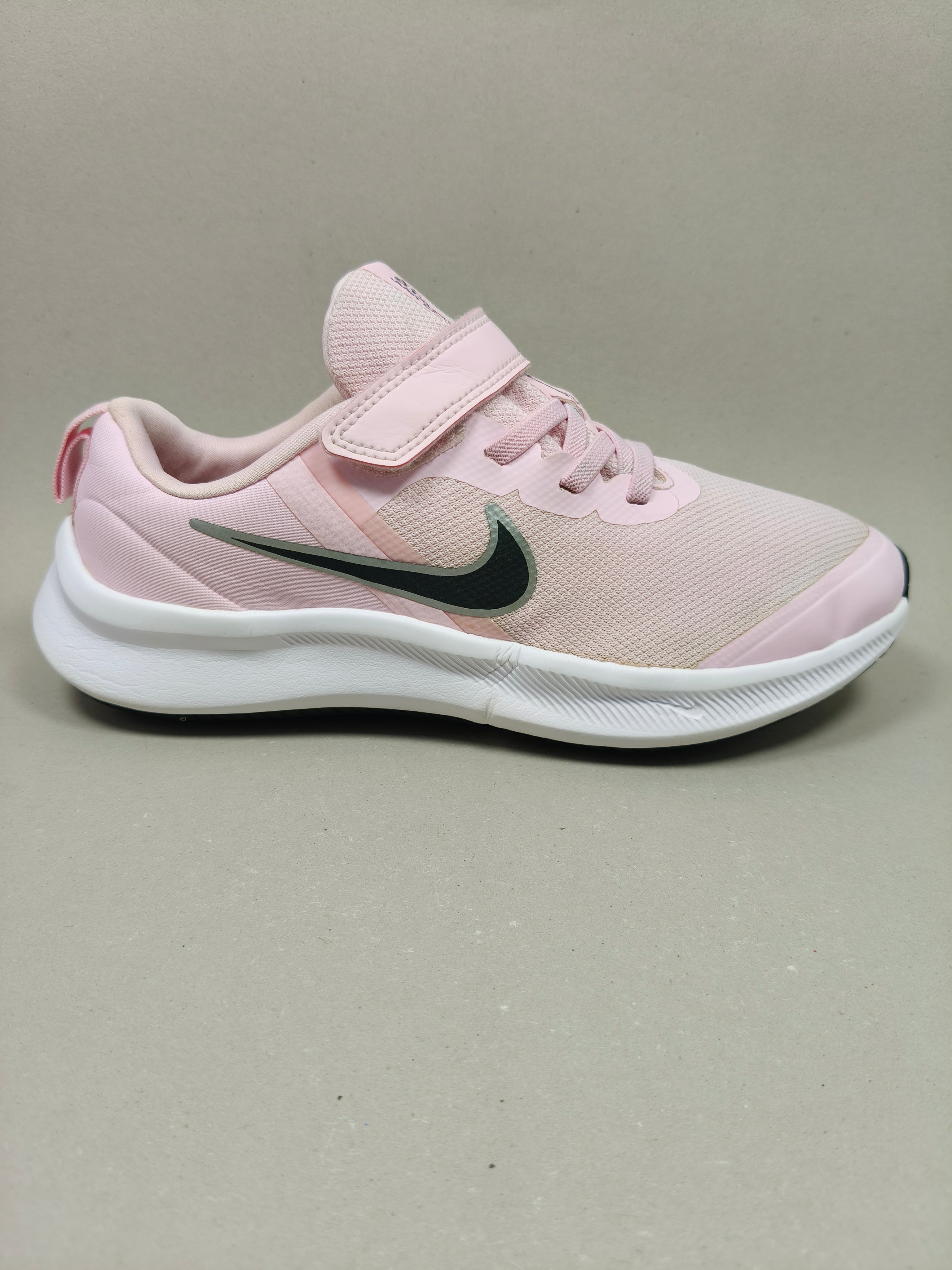 Nike Star Runner 3 . Size : EUR 35  | Premiun
