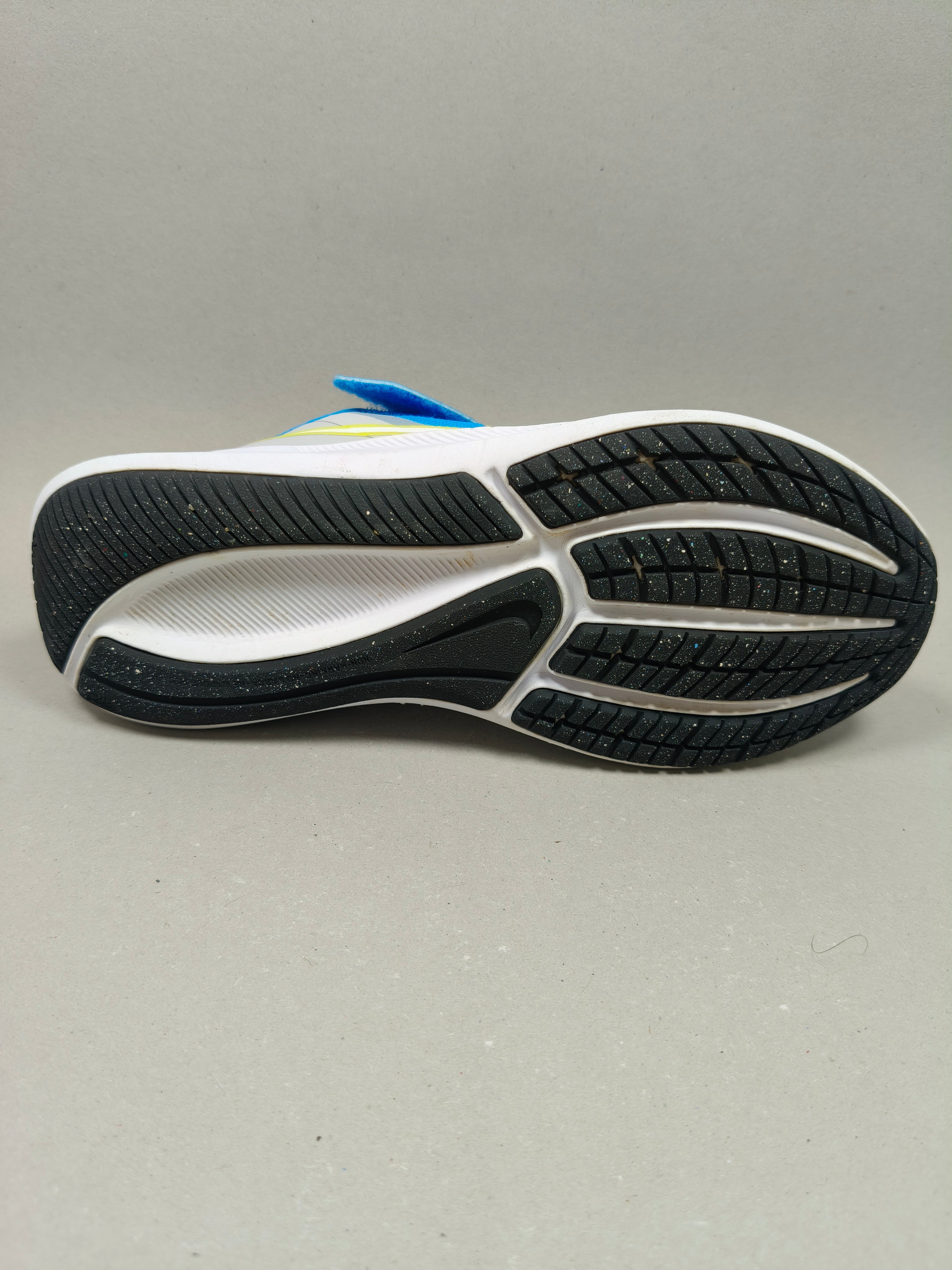 Nike Star Runner 3 EUR  : 32 : Premium