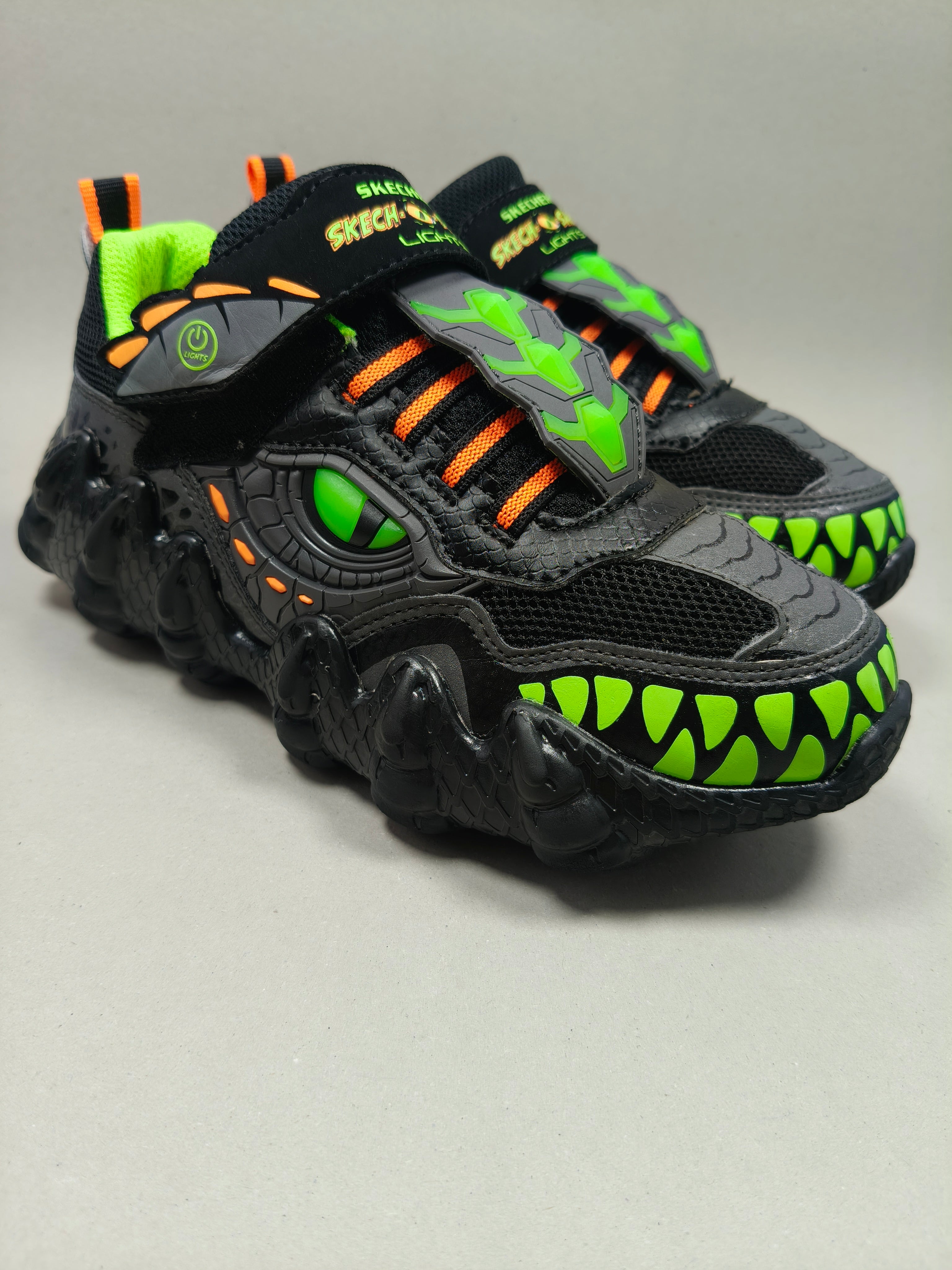 Skechers Dino Tracker EUR : 34 : Premium