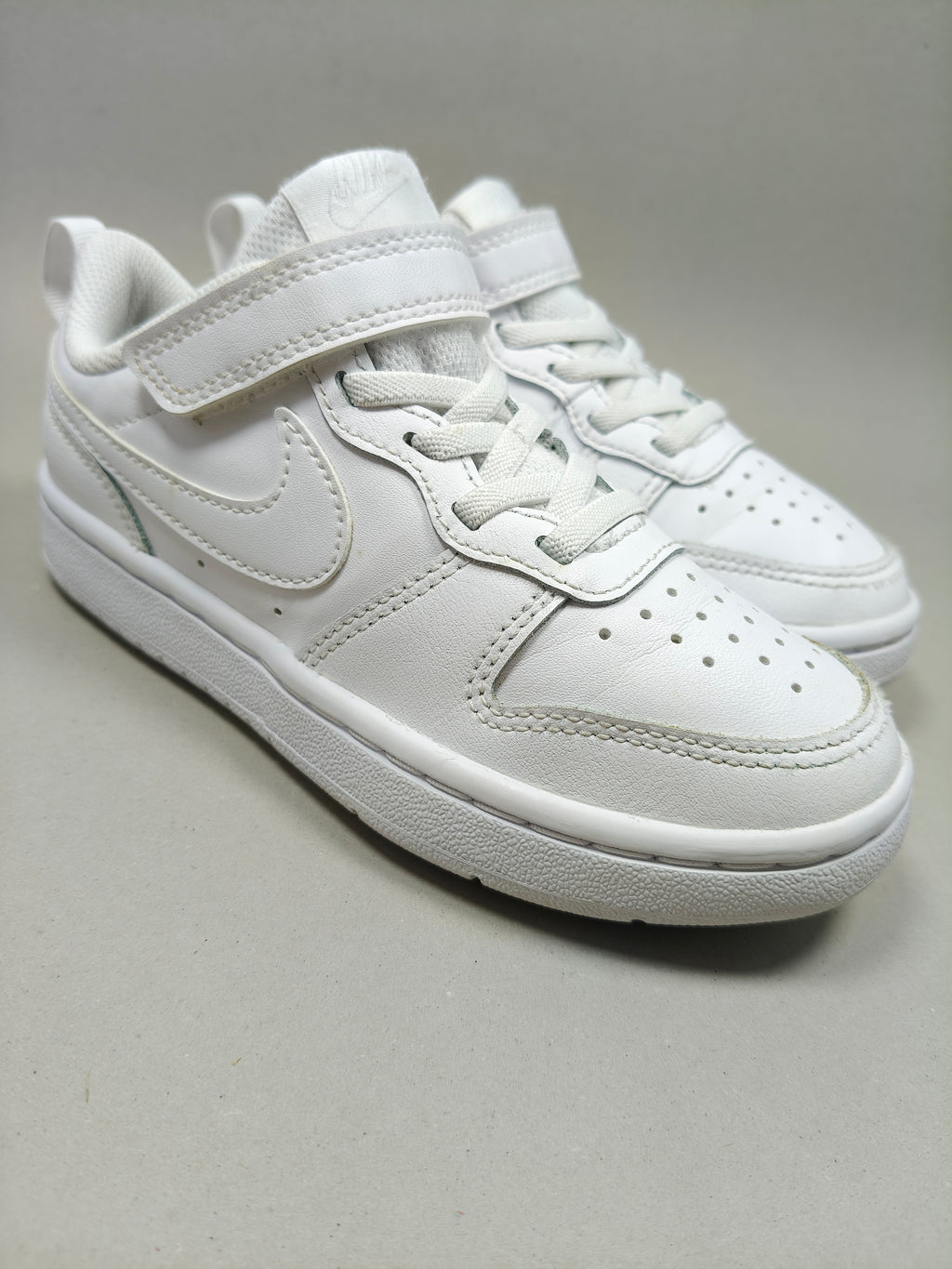 Nike Court borough low . Size : EUR  30 |  Excellent |