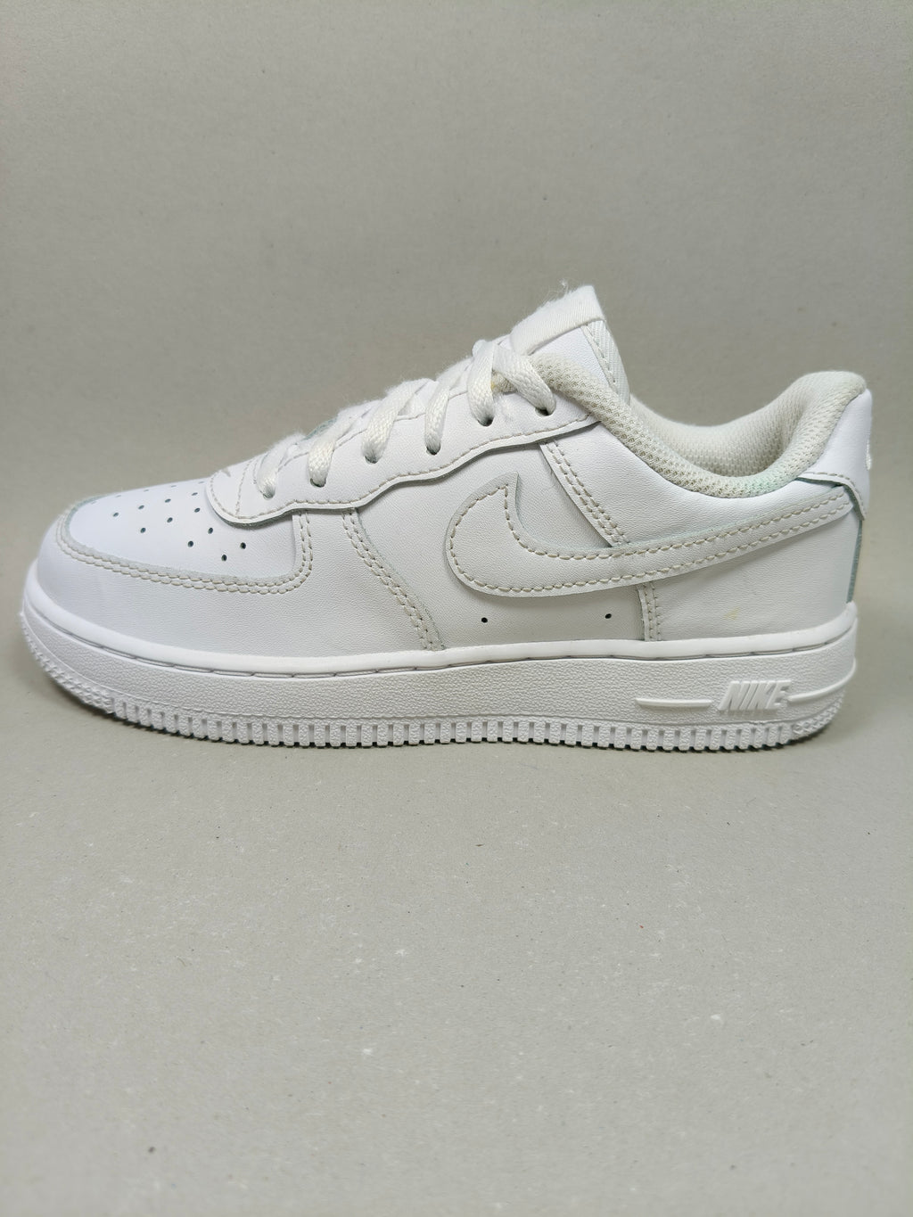 Nike Air Force 1 EUR : 33 : Premium