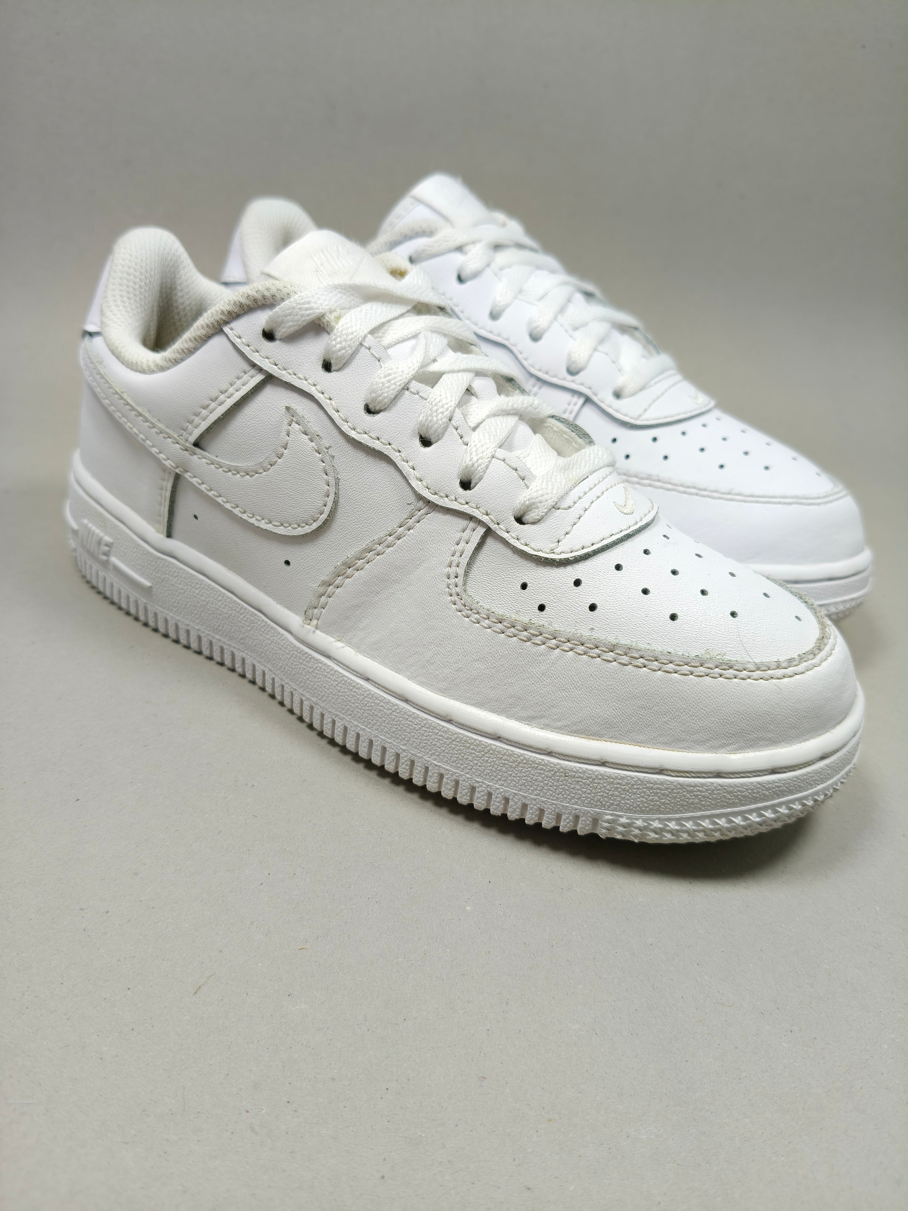 Nike Air Force 1 EUR : 33 : Premium