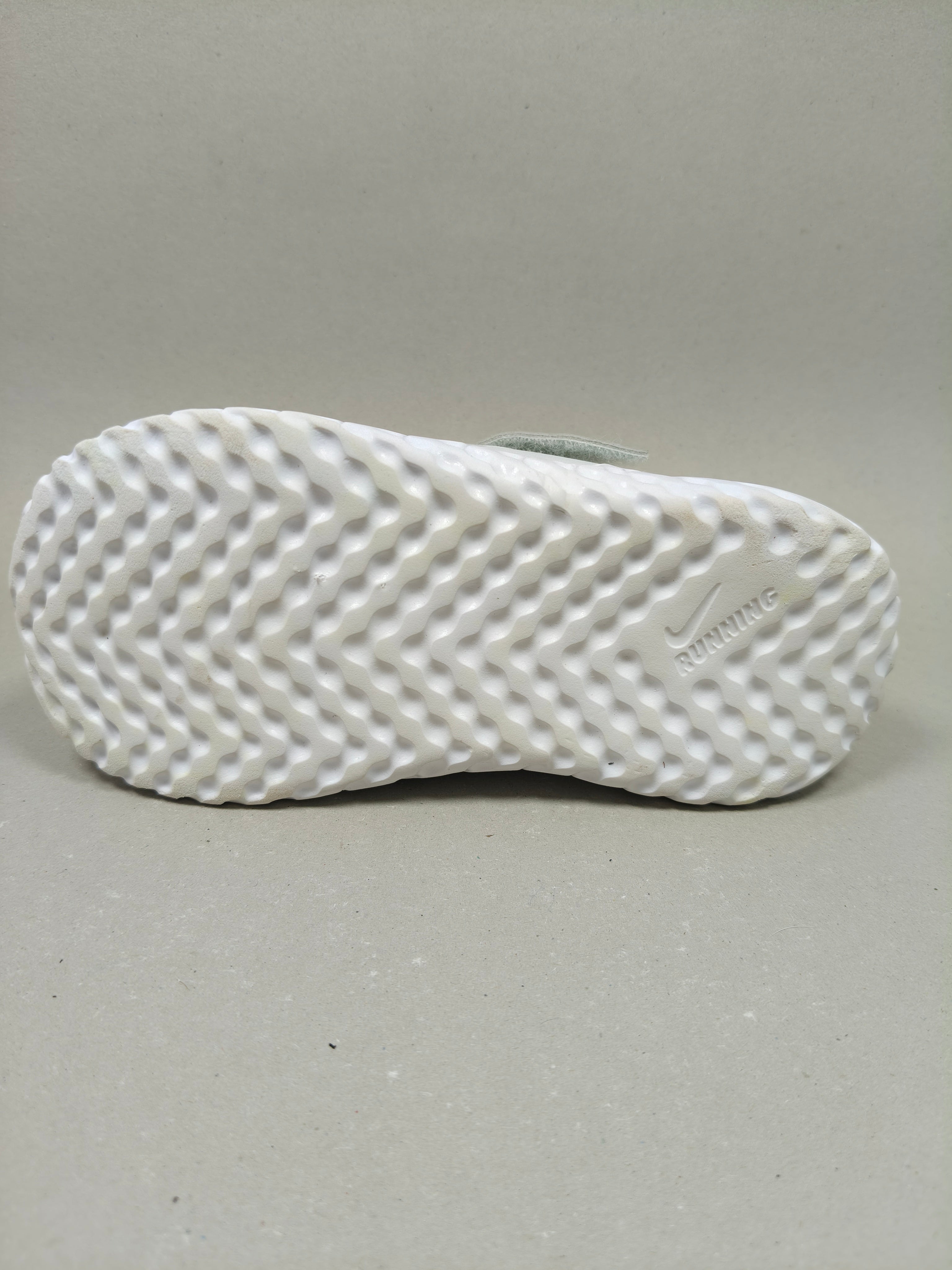 Nike Revolution 5 . Size : EUR 26 | Premium