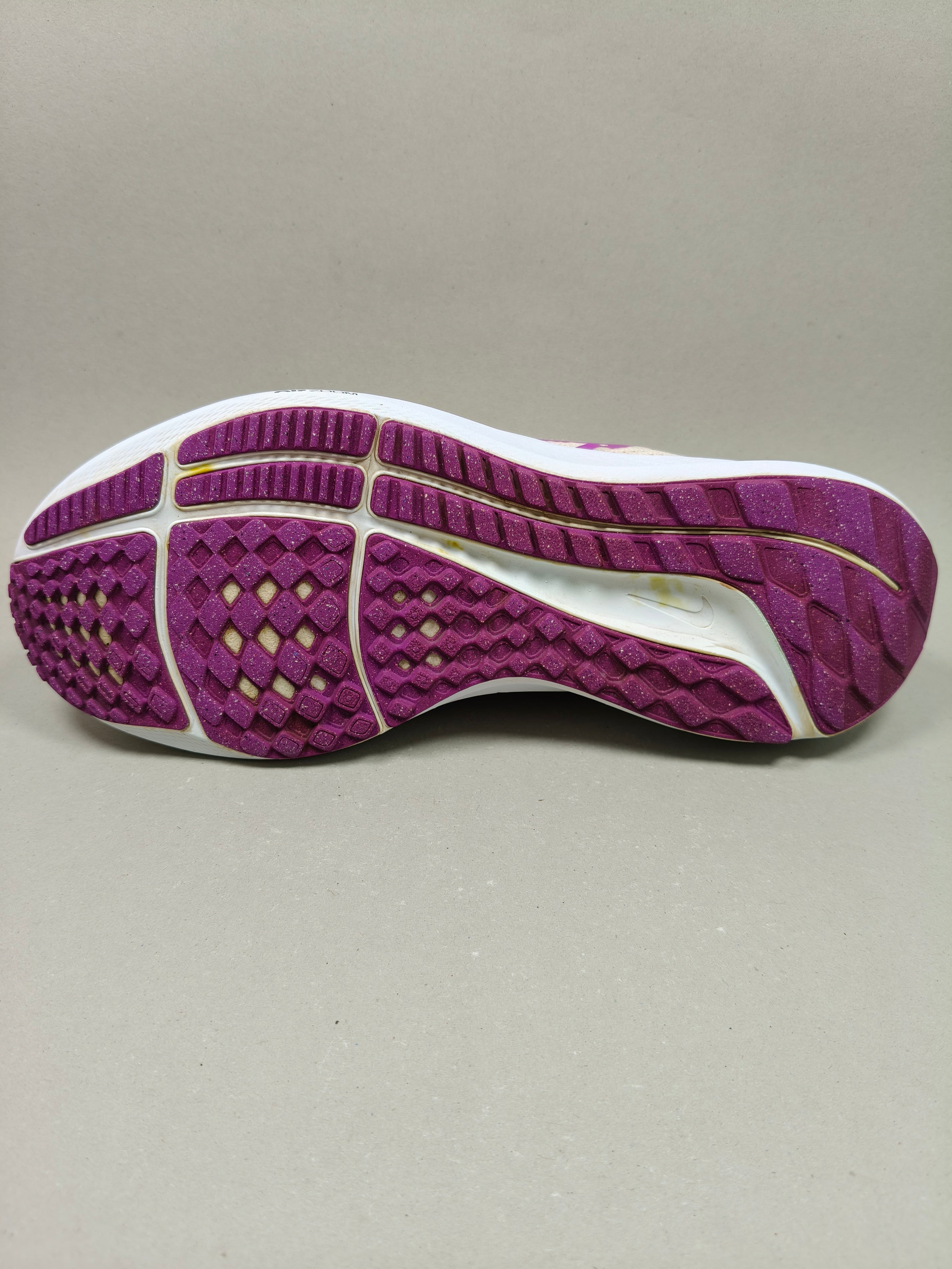 Nike Zoom Pegasus 40 . Size : EUR  38 | Premium