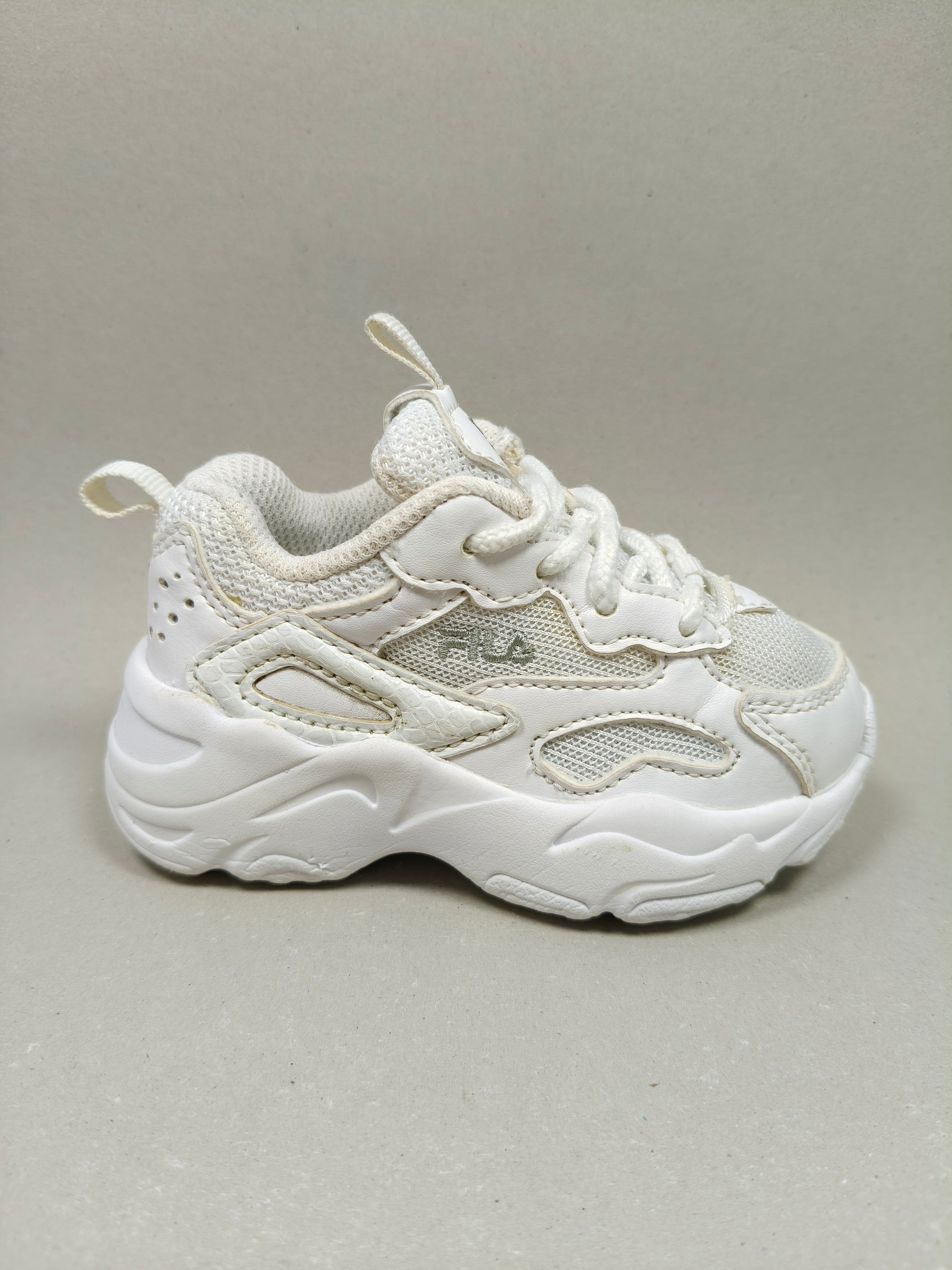 Fila Ray Racer . Size : EUR  22 | Premium