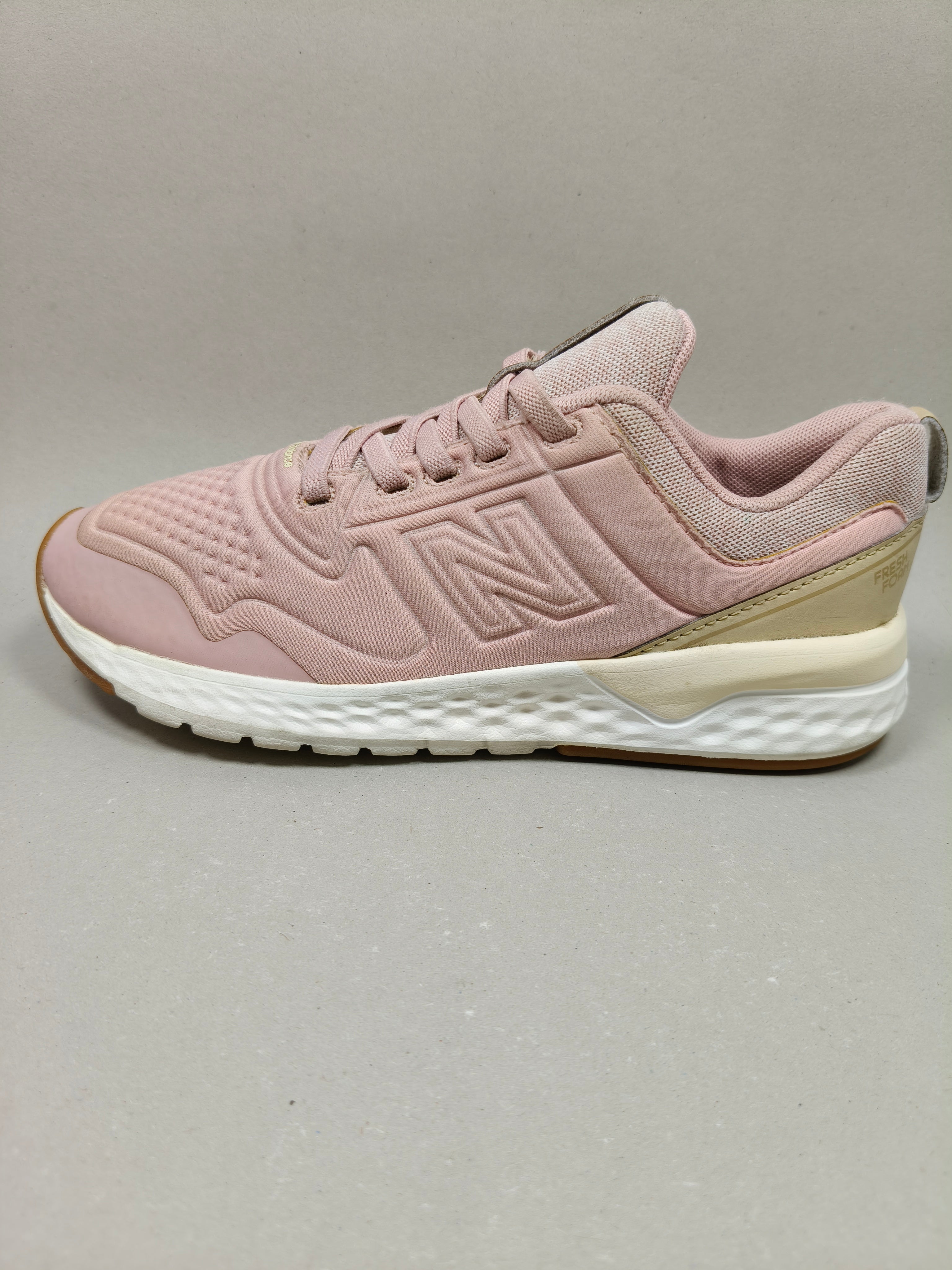 New Balance Fresh Foam . Size : EUR  35 | Premium