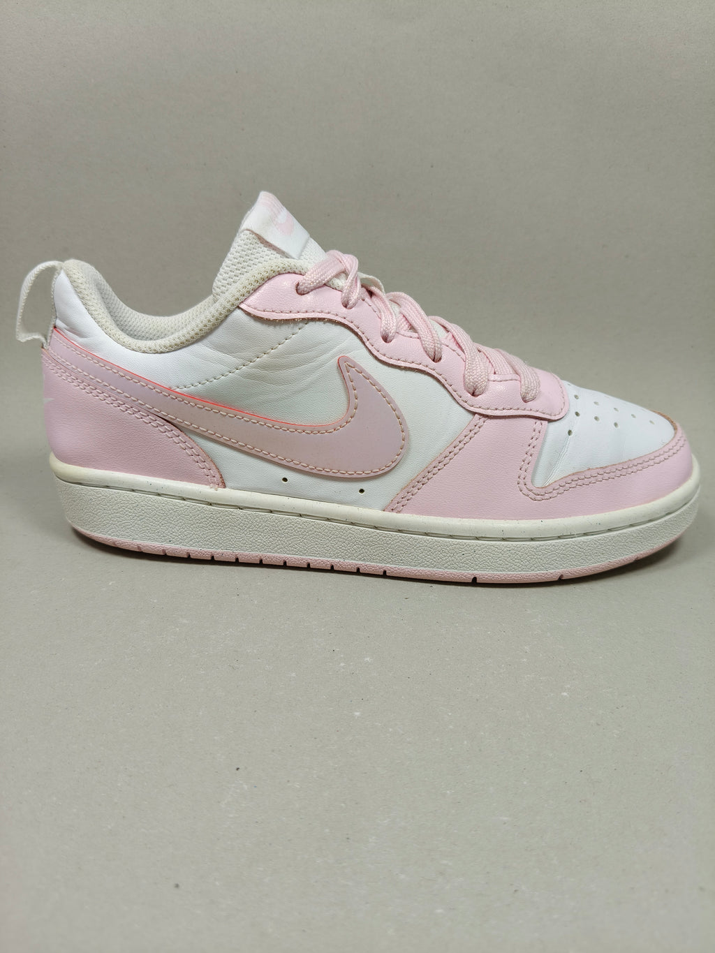 Nike Court Borough . Size : EUR  36 | Premium