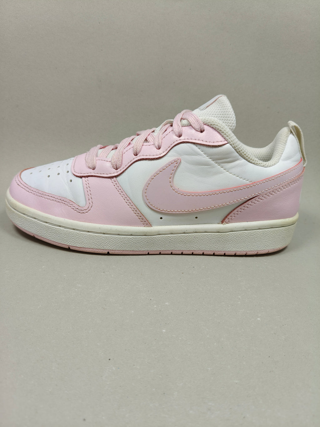 Nike Court Borough . Size : EUR  36 | Premium