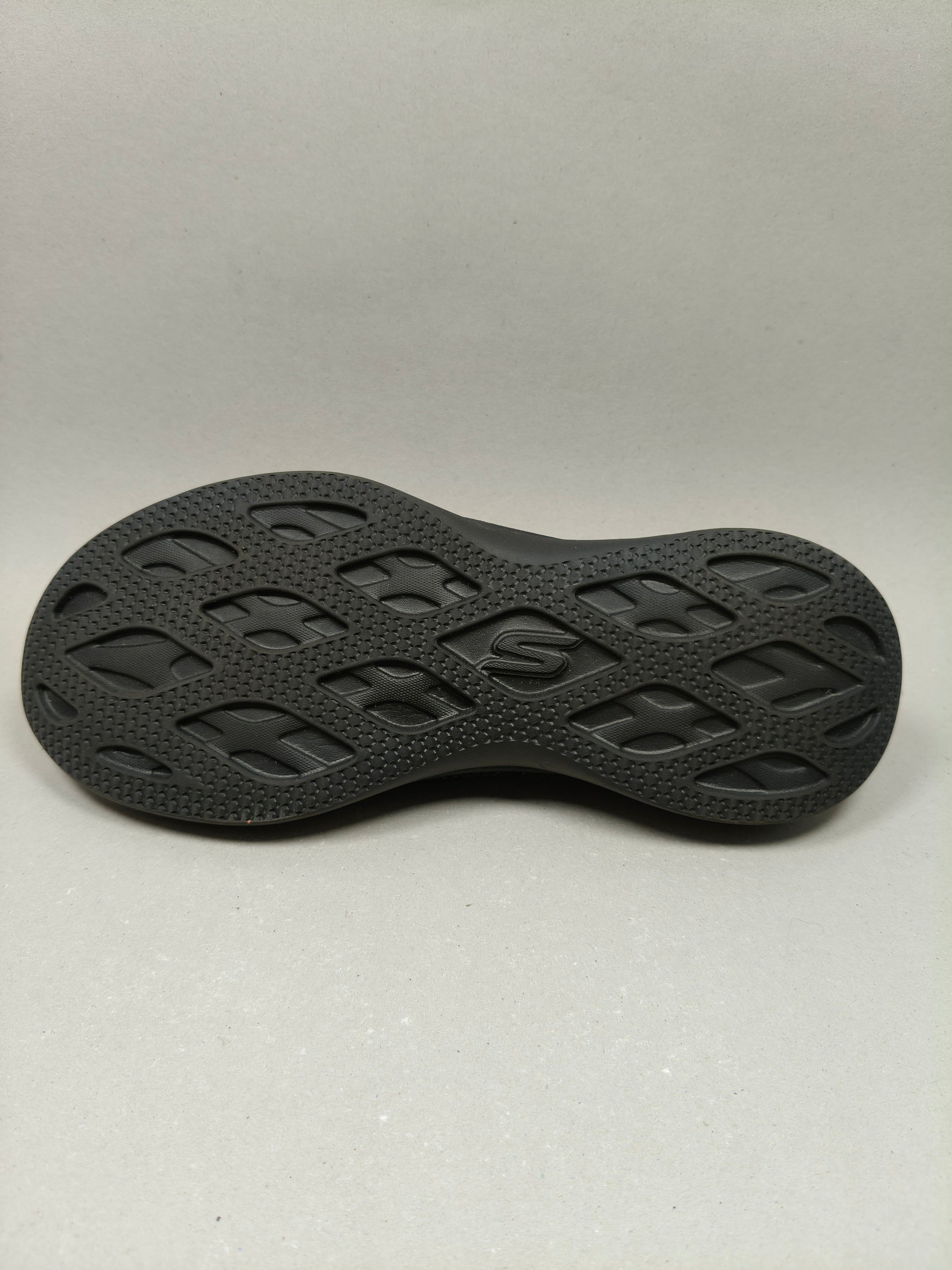 Skechers Go Step . Size : EUR  35 | Premium+