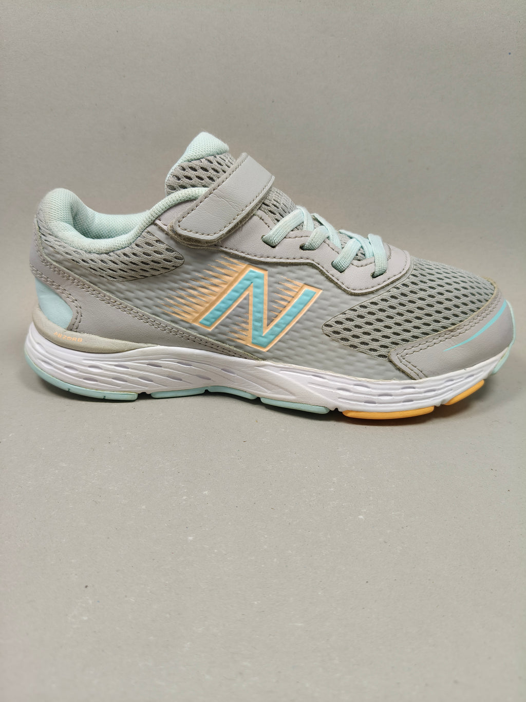 New Balance 680  . Size : EUR  35 | Excellent+