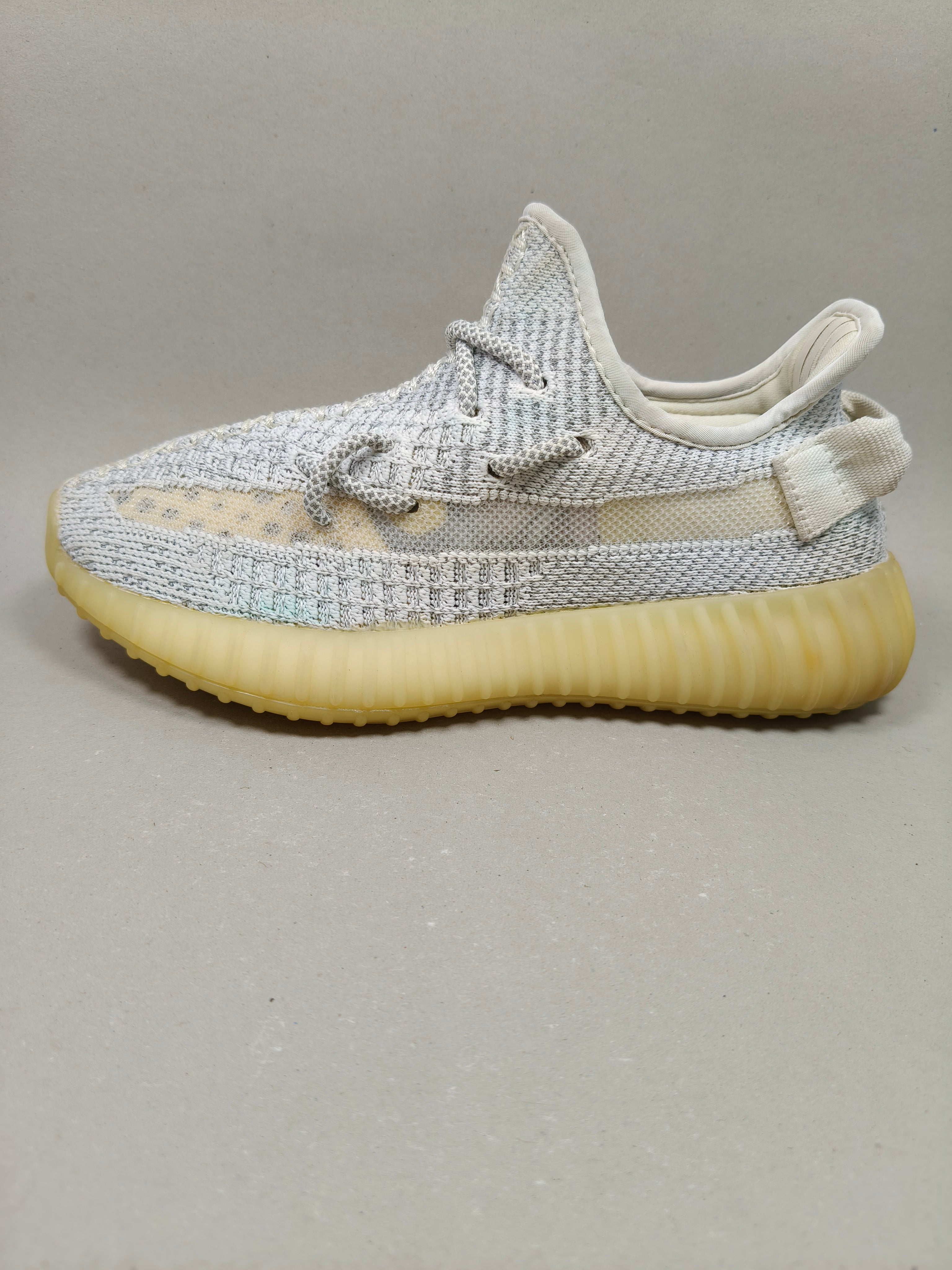 Adidas Yeezy Boost . Size : EUR  36 | Premium