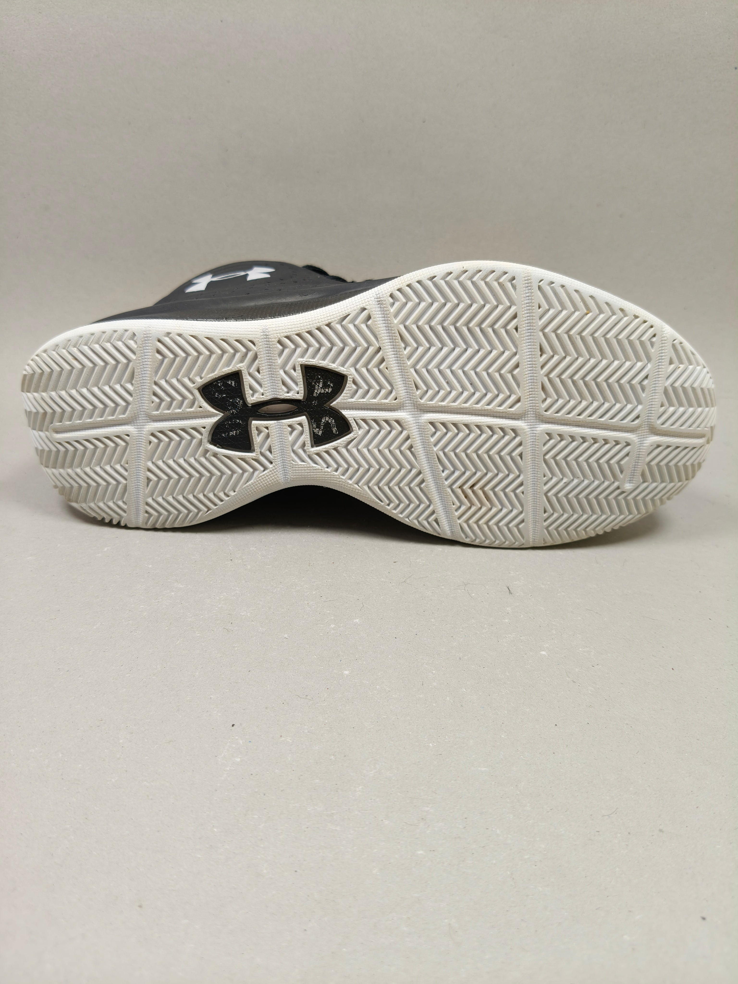 Under Armour Jet . Size : EUR  34 | Premium