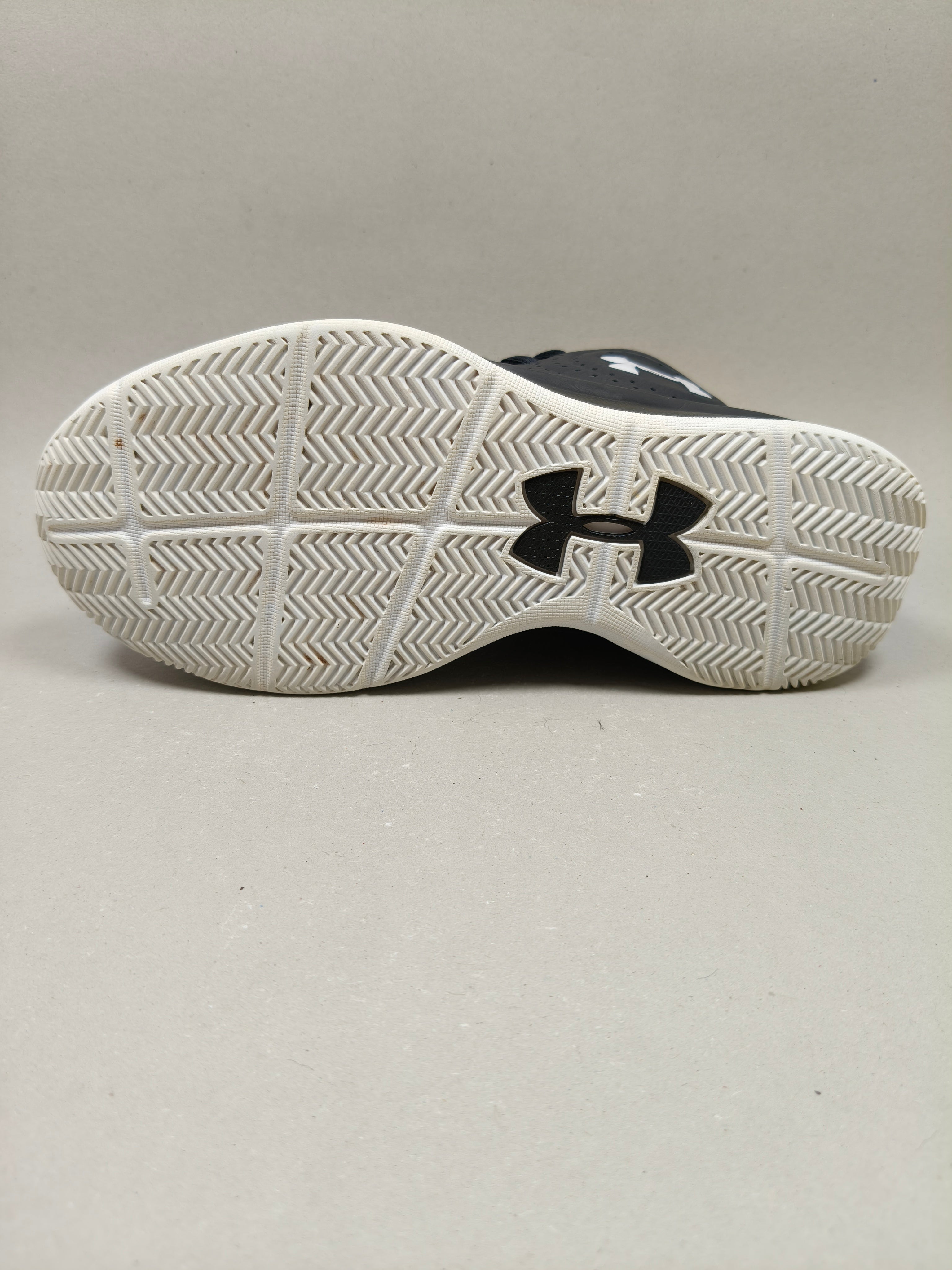 Under Armour Jet . Size : EUR  34 | Premium