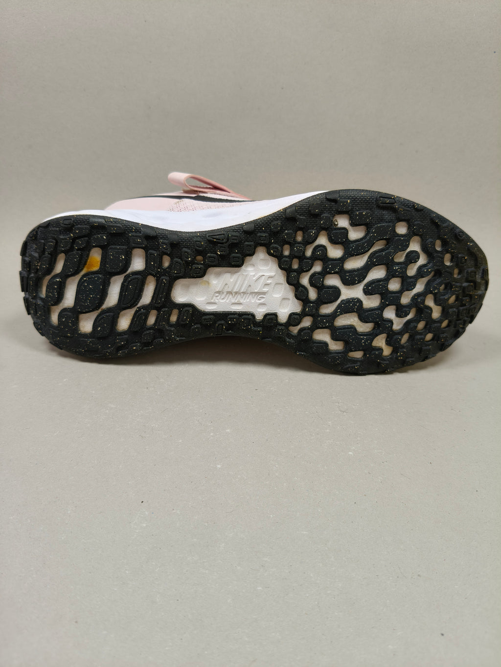 Nike Revolution . Size : EUR  35 | Excellent+